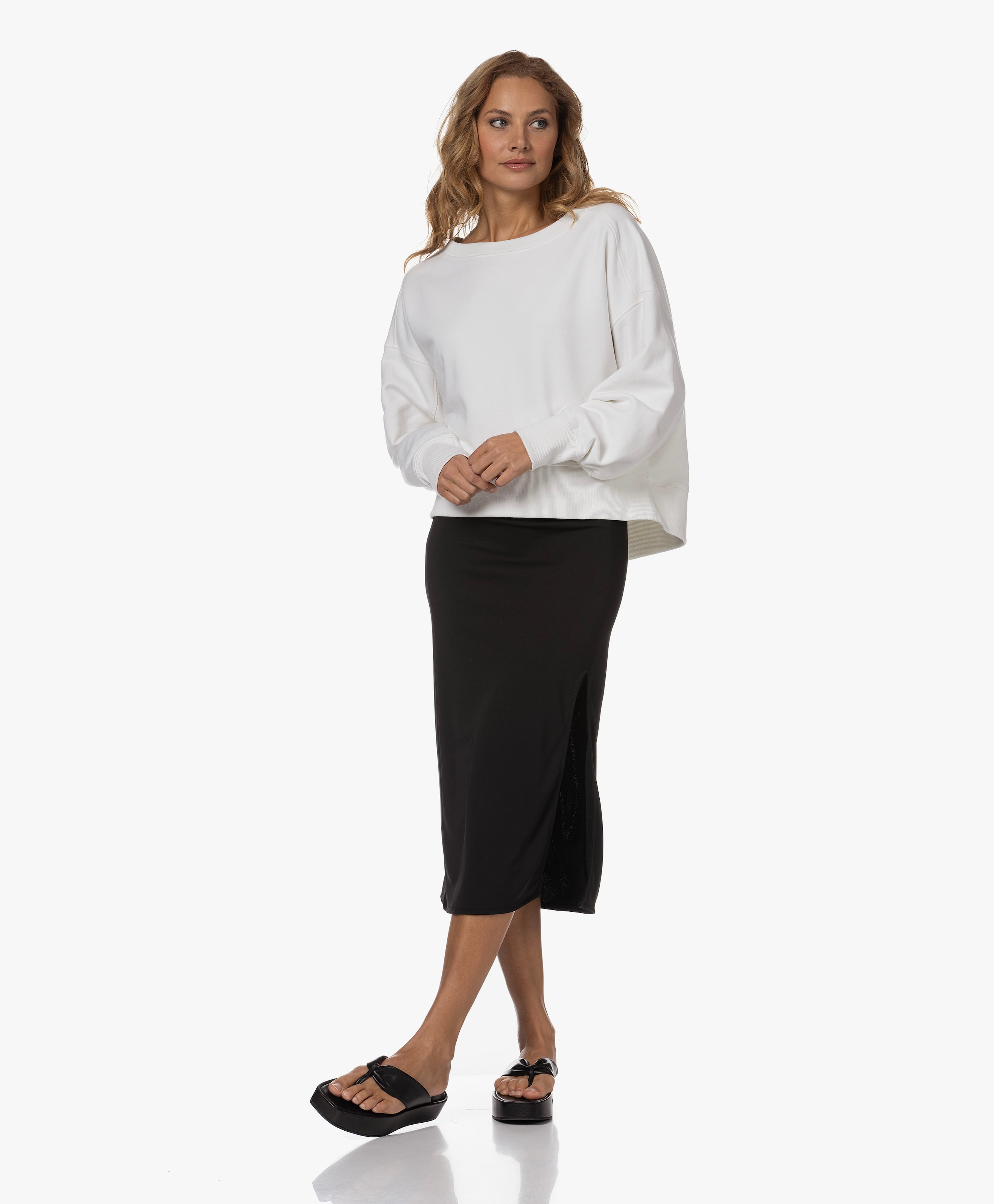 Lezy Sweater