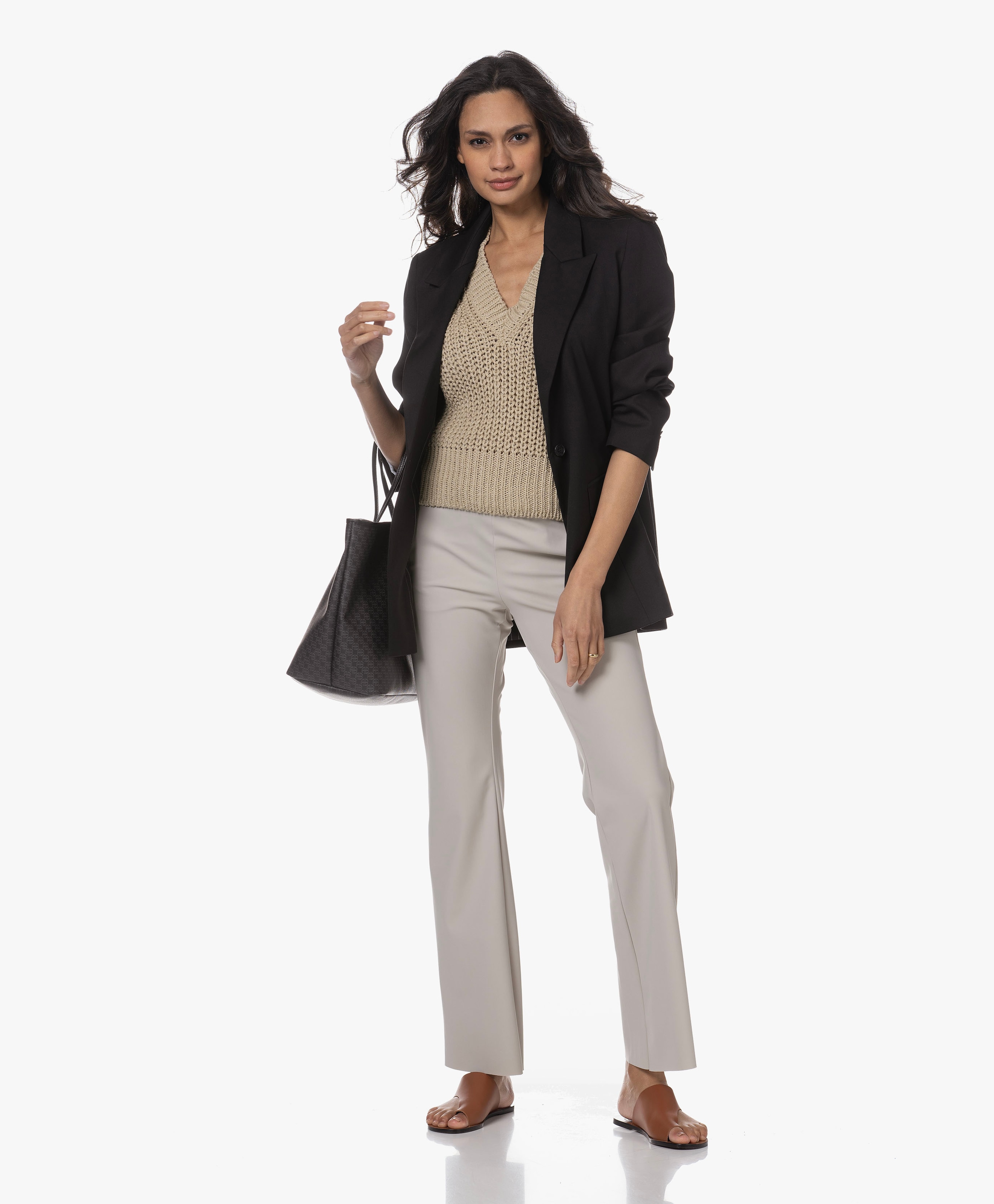 LOOK-546744