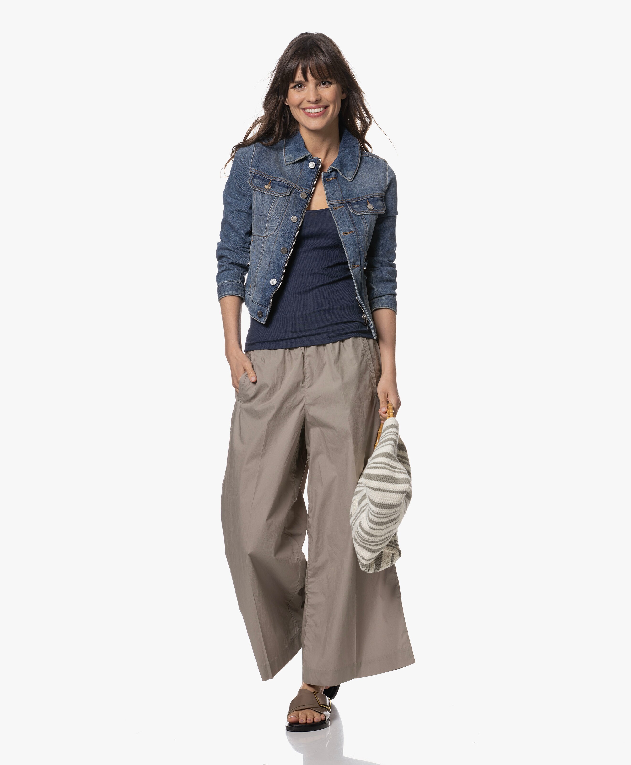 LOOK-562246