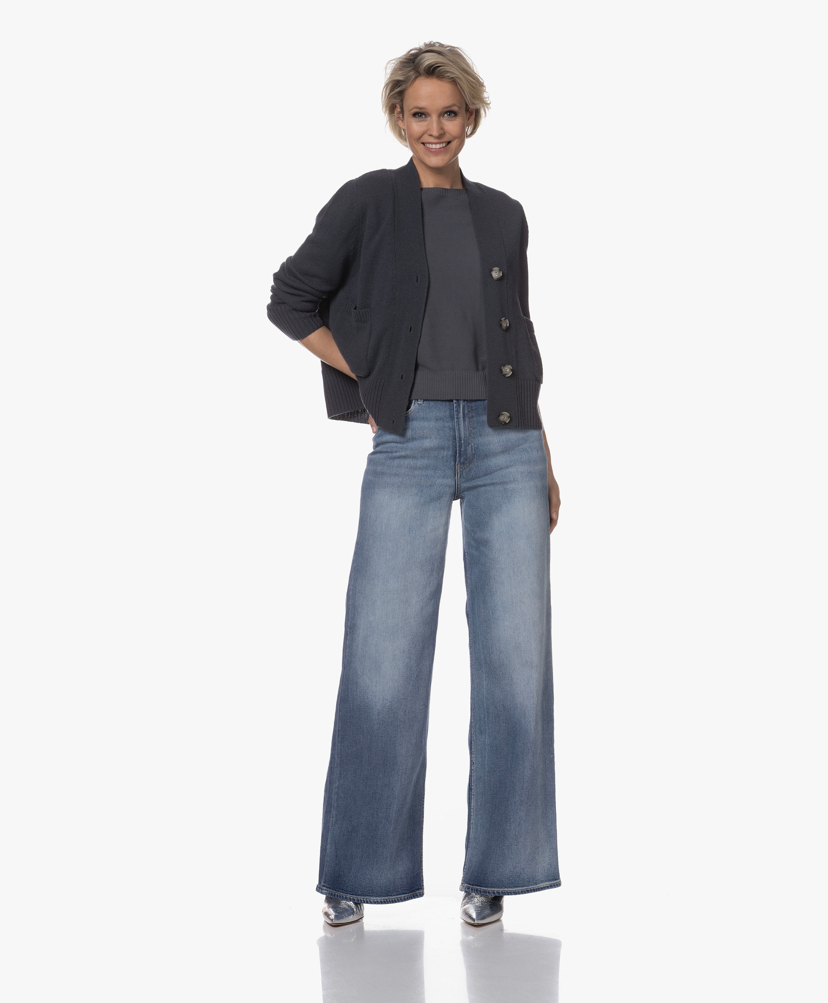 LOOK-543689