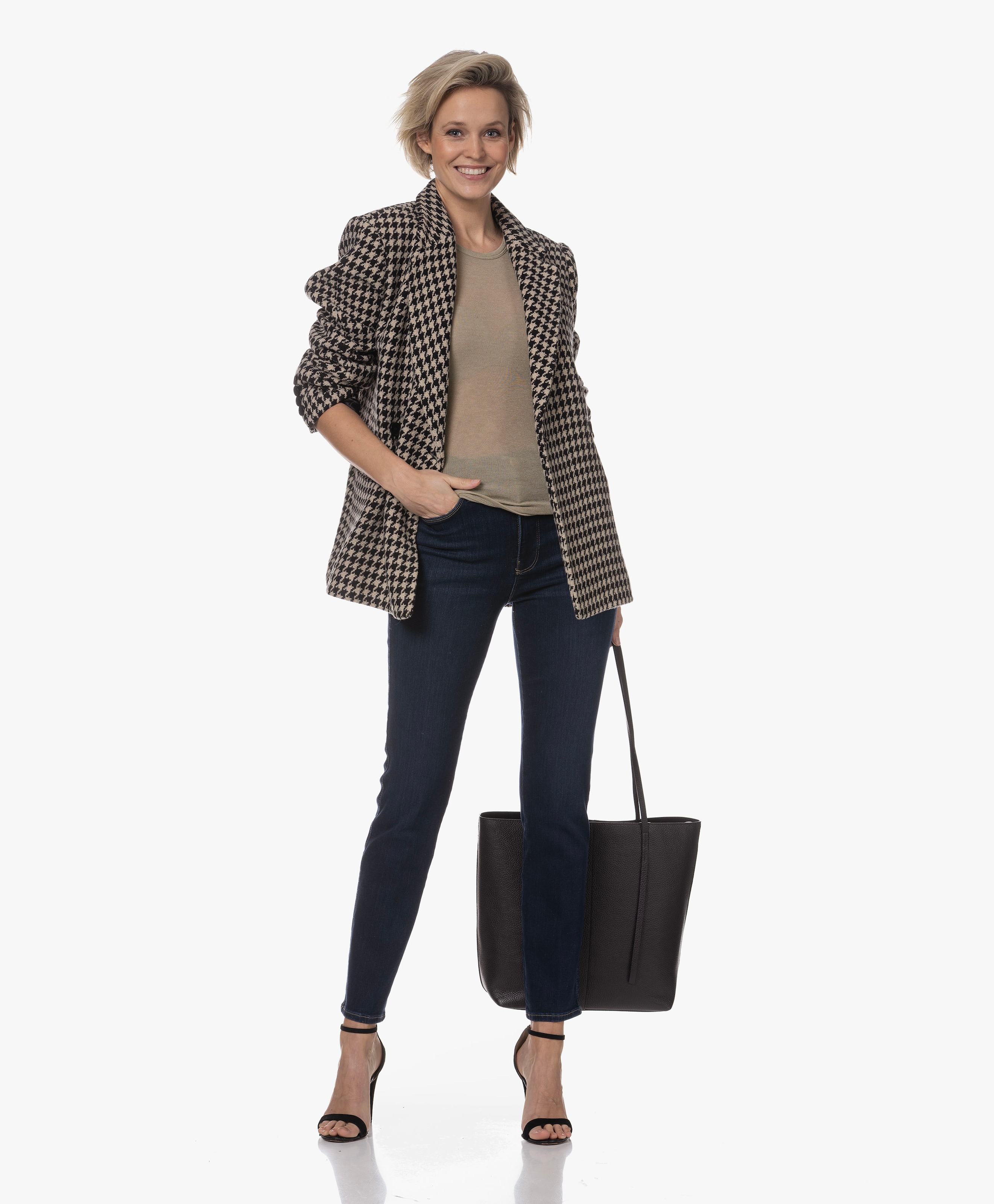 LOOK-537938