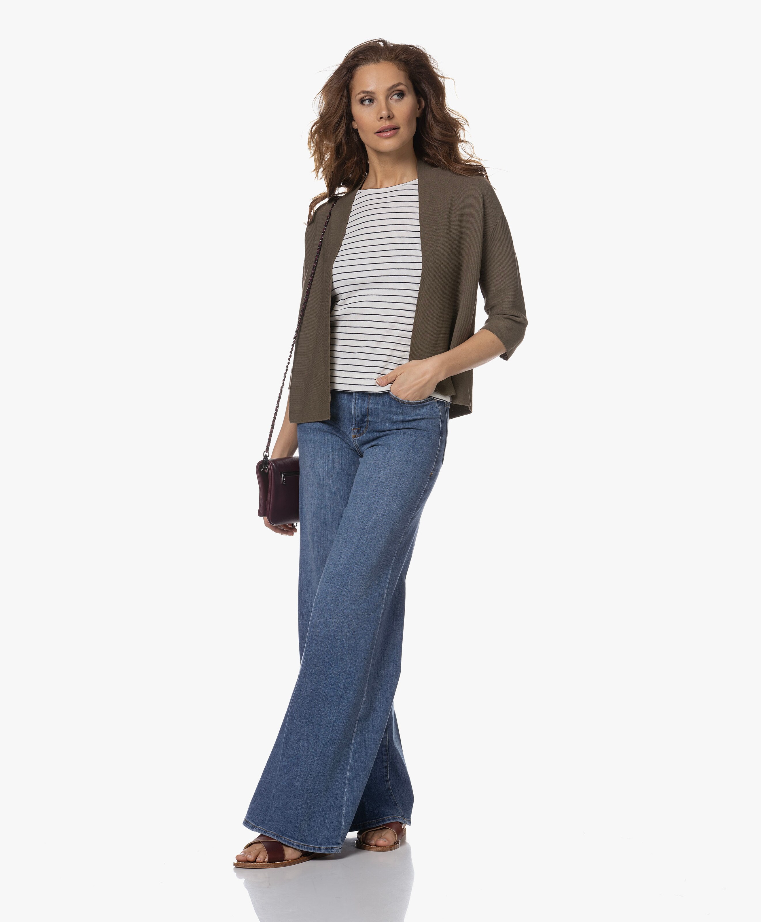 LOOK-556898