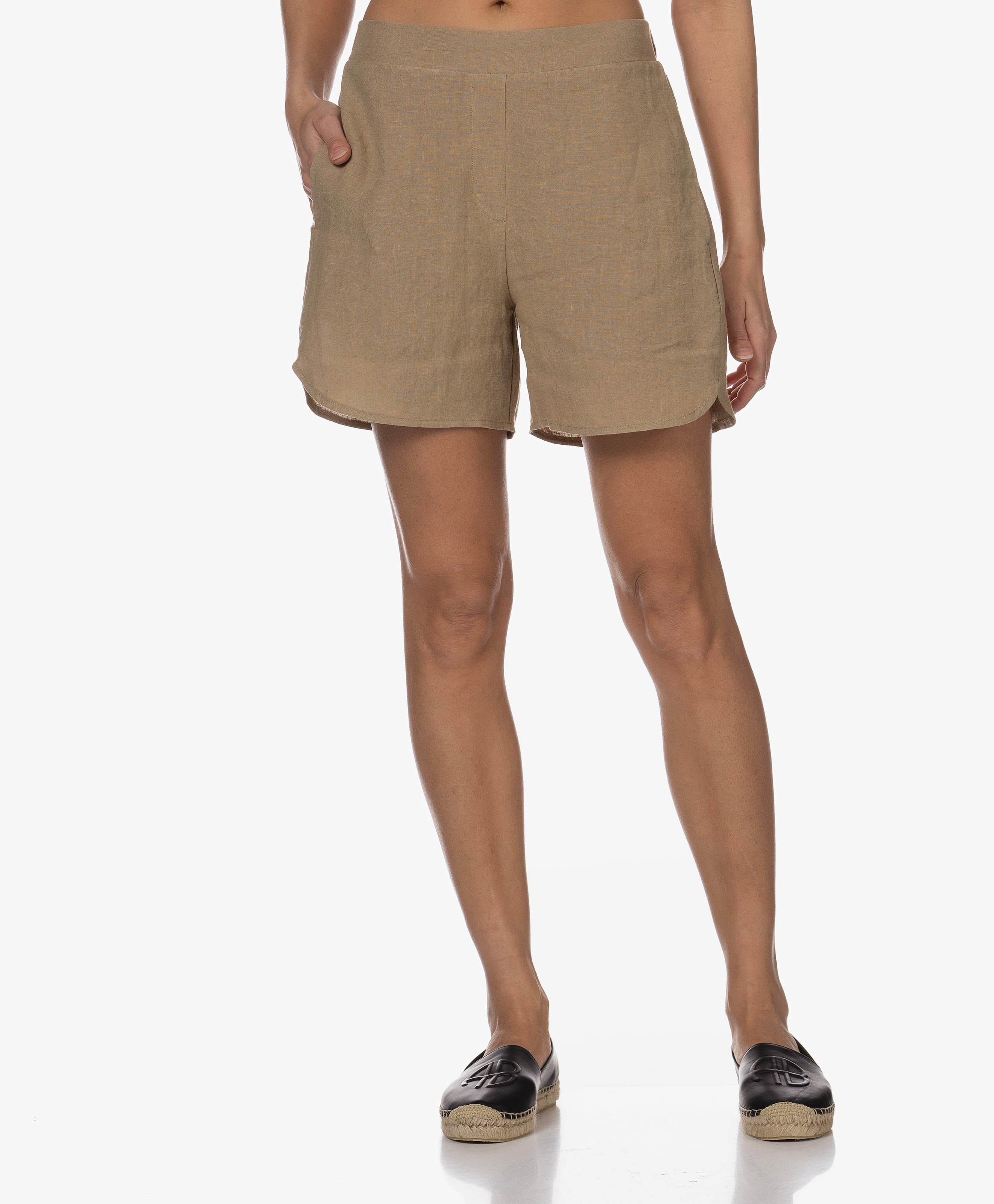 Tuude Linen Shorts