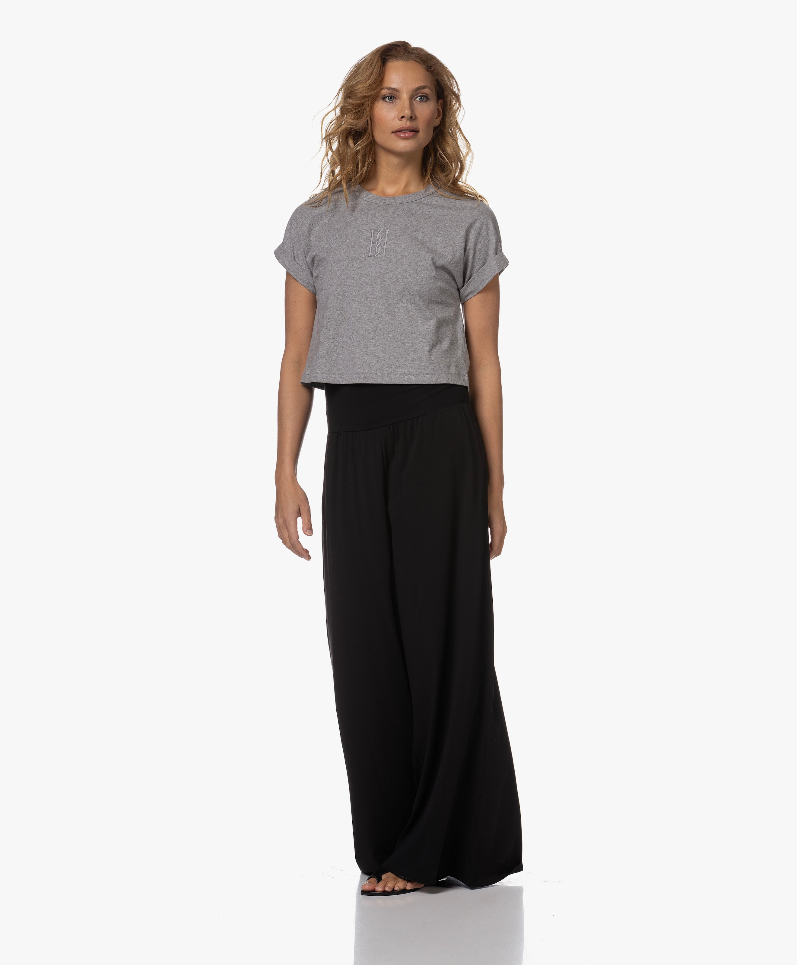 Hedalia Cropped T-Shirt