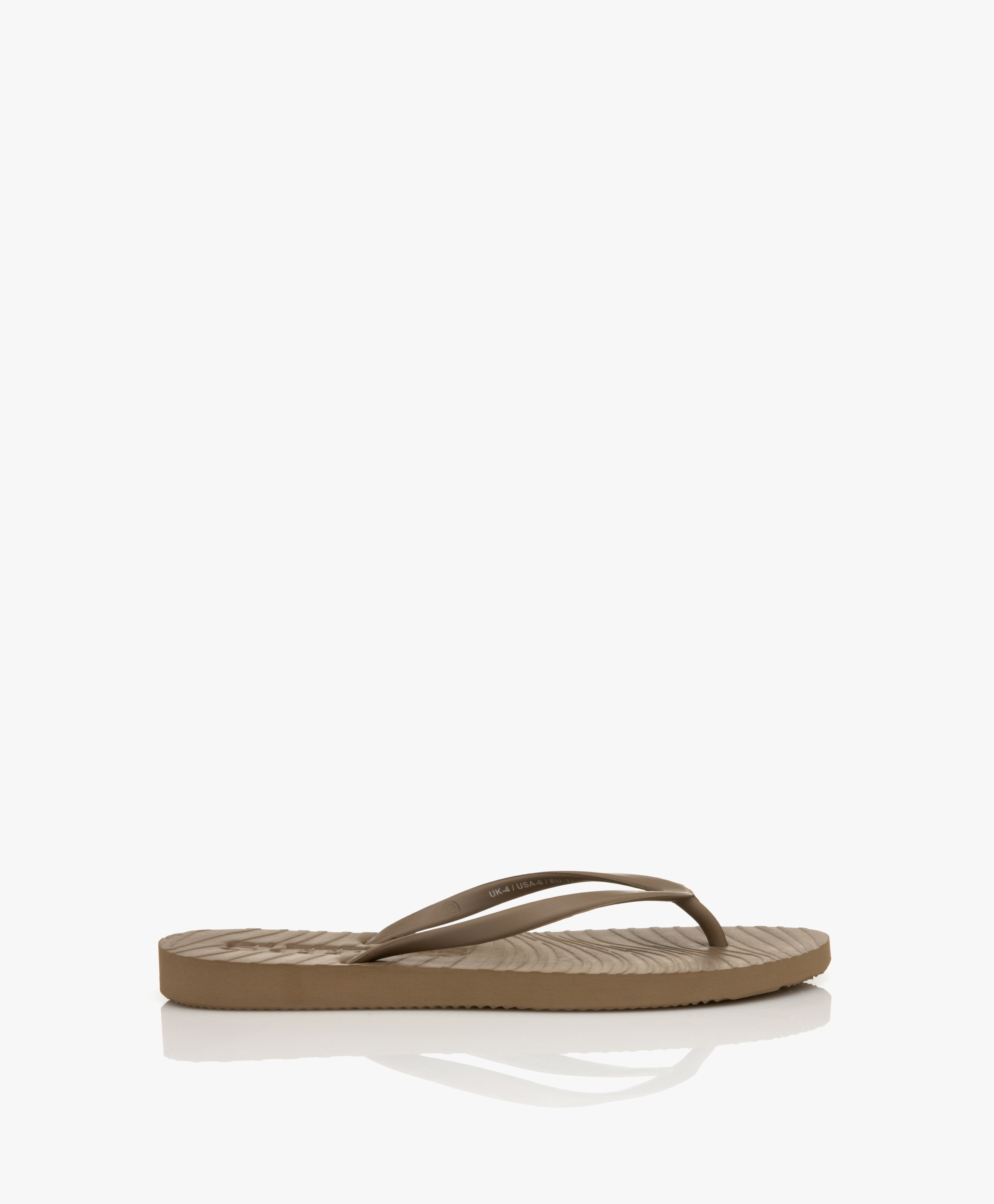 Slim Flip Flops of Natural Rubber