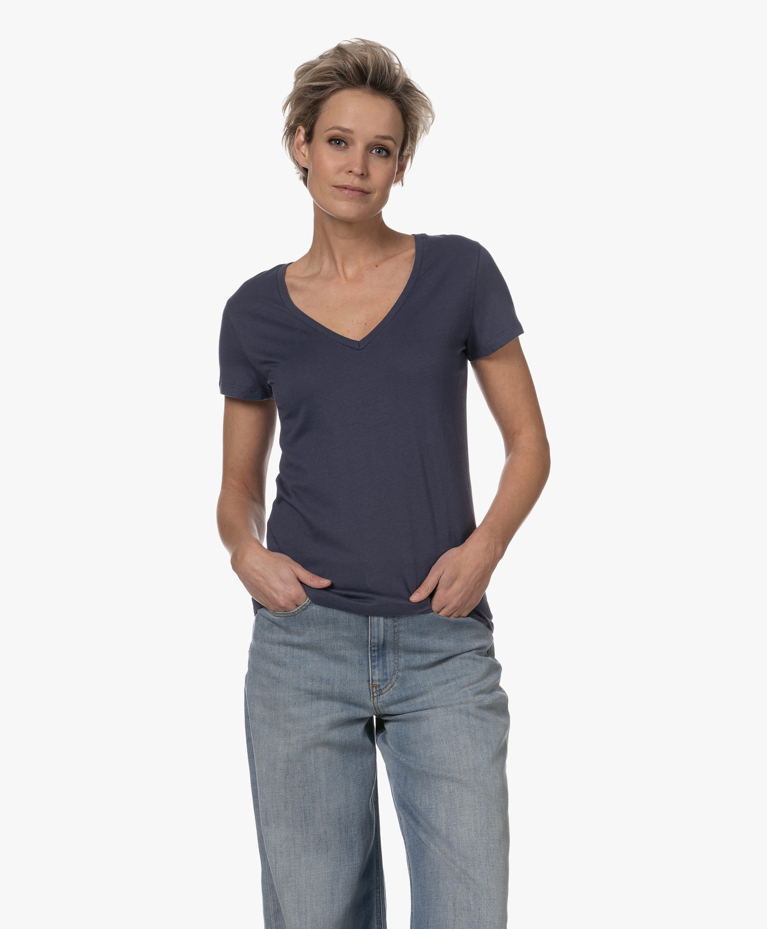 Julia Deluxe T-shirt
