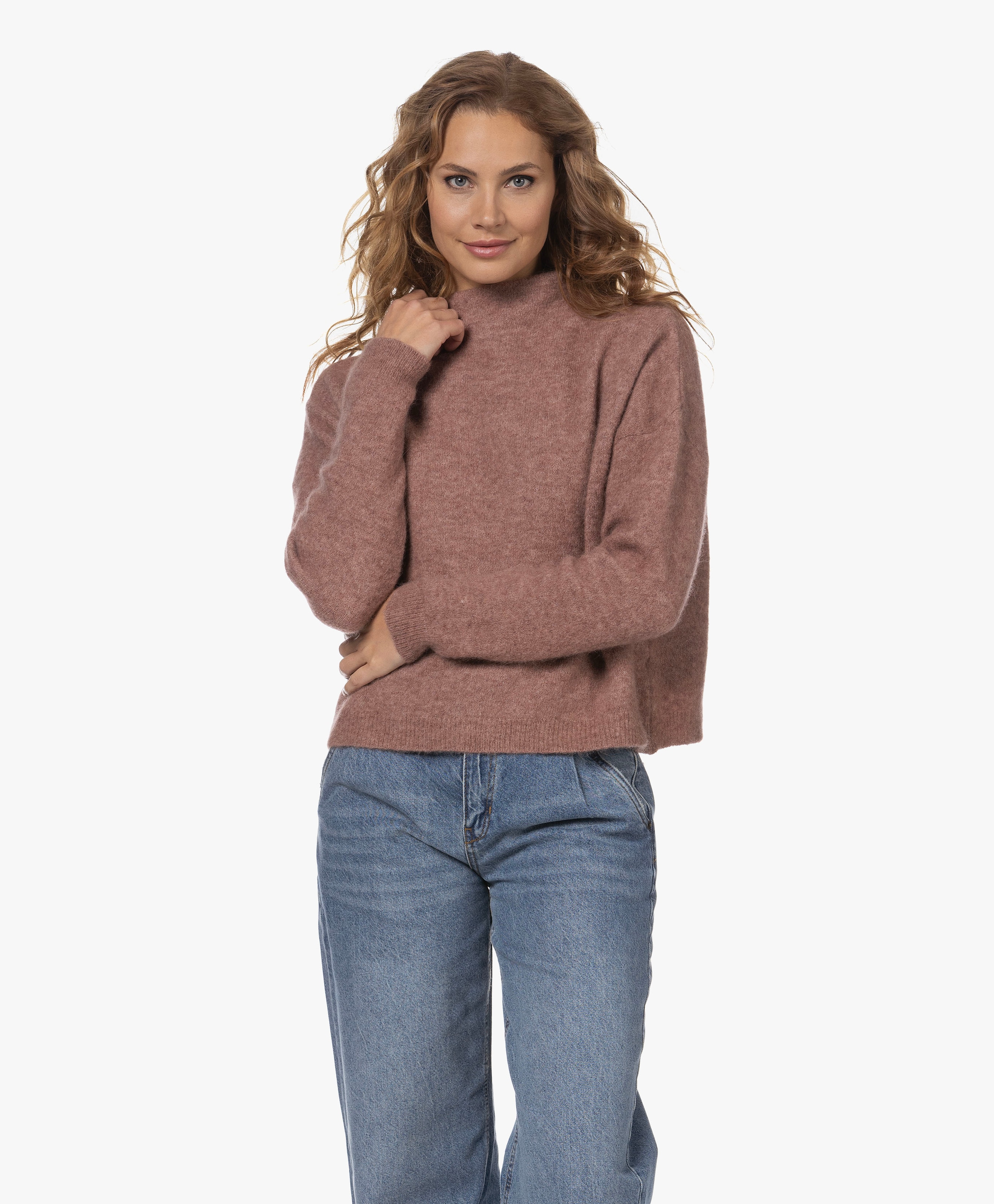 Vinn Funnelneck Sweater