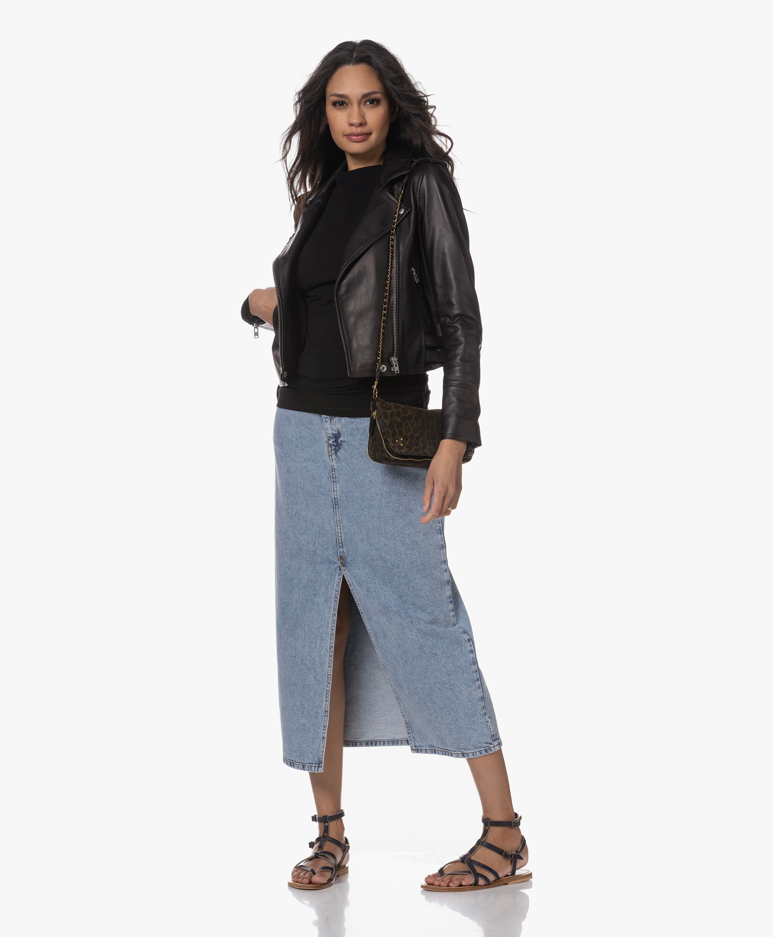 LOOK-543136