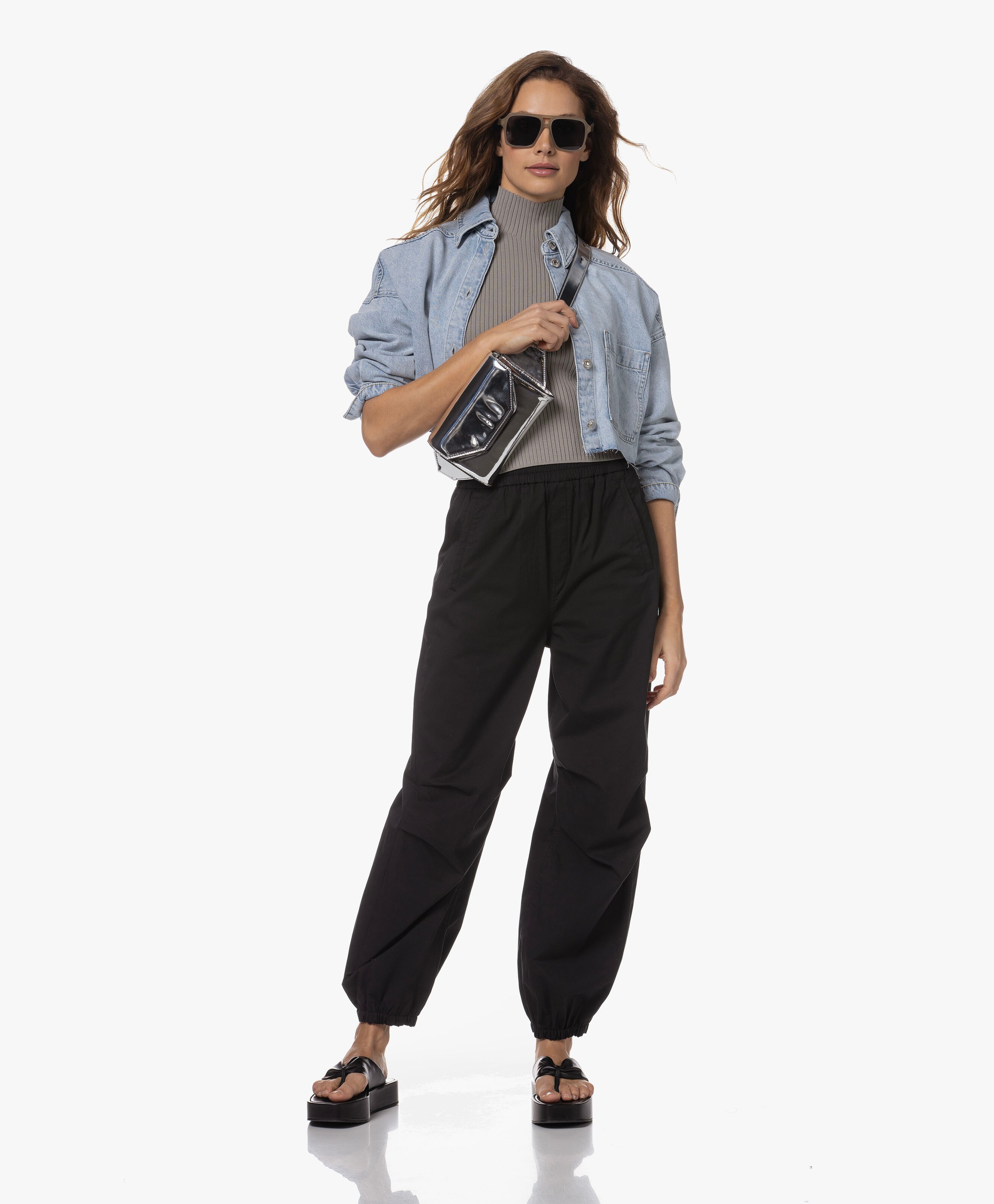 LOOK-541714