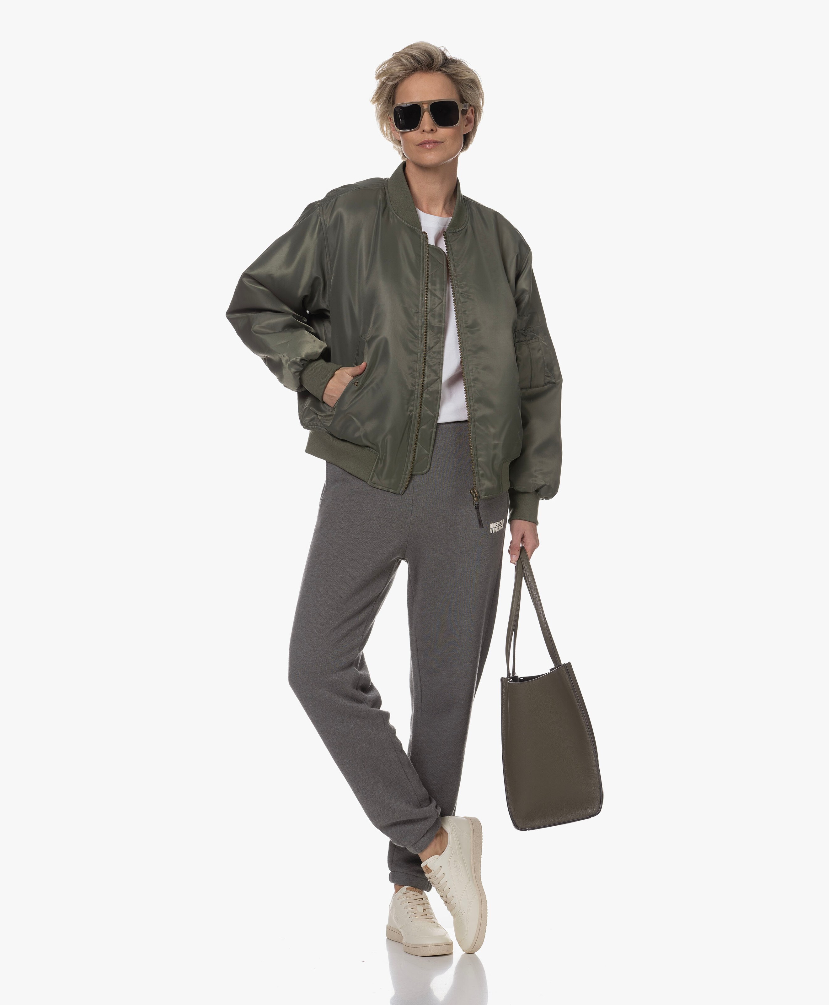 LOOK-551325