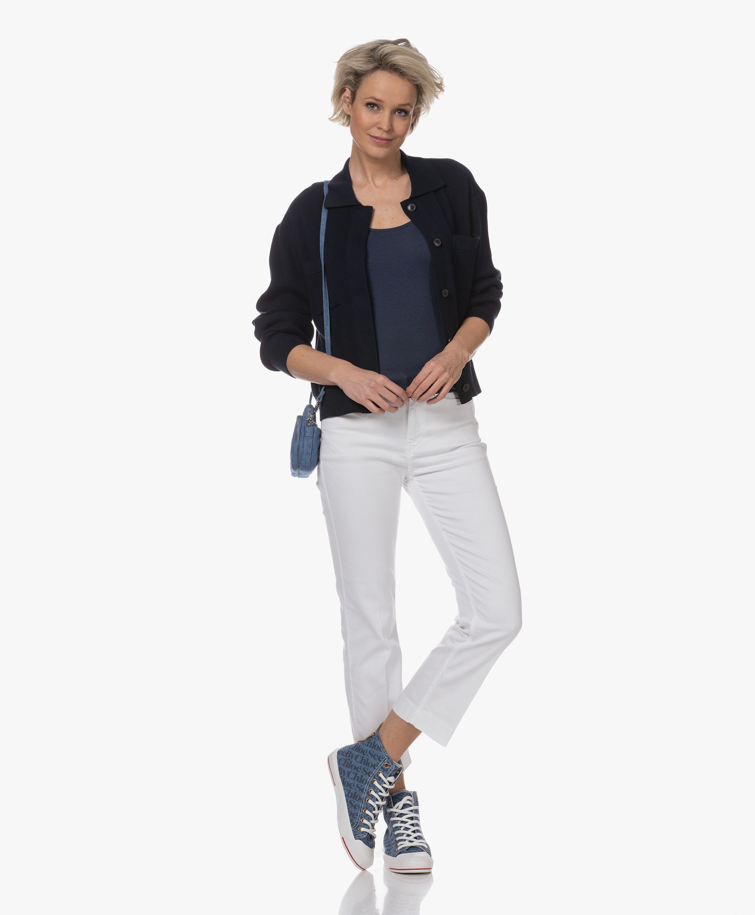 LOOK-540673