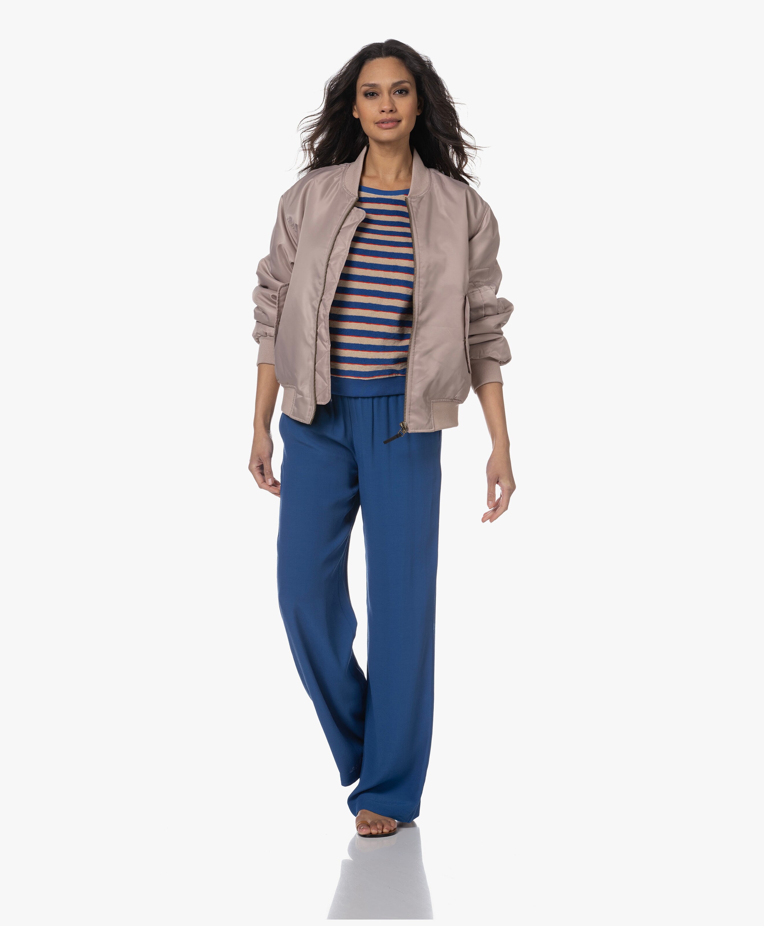 LOOK-548834