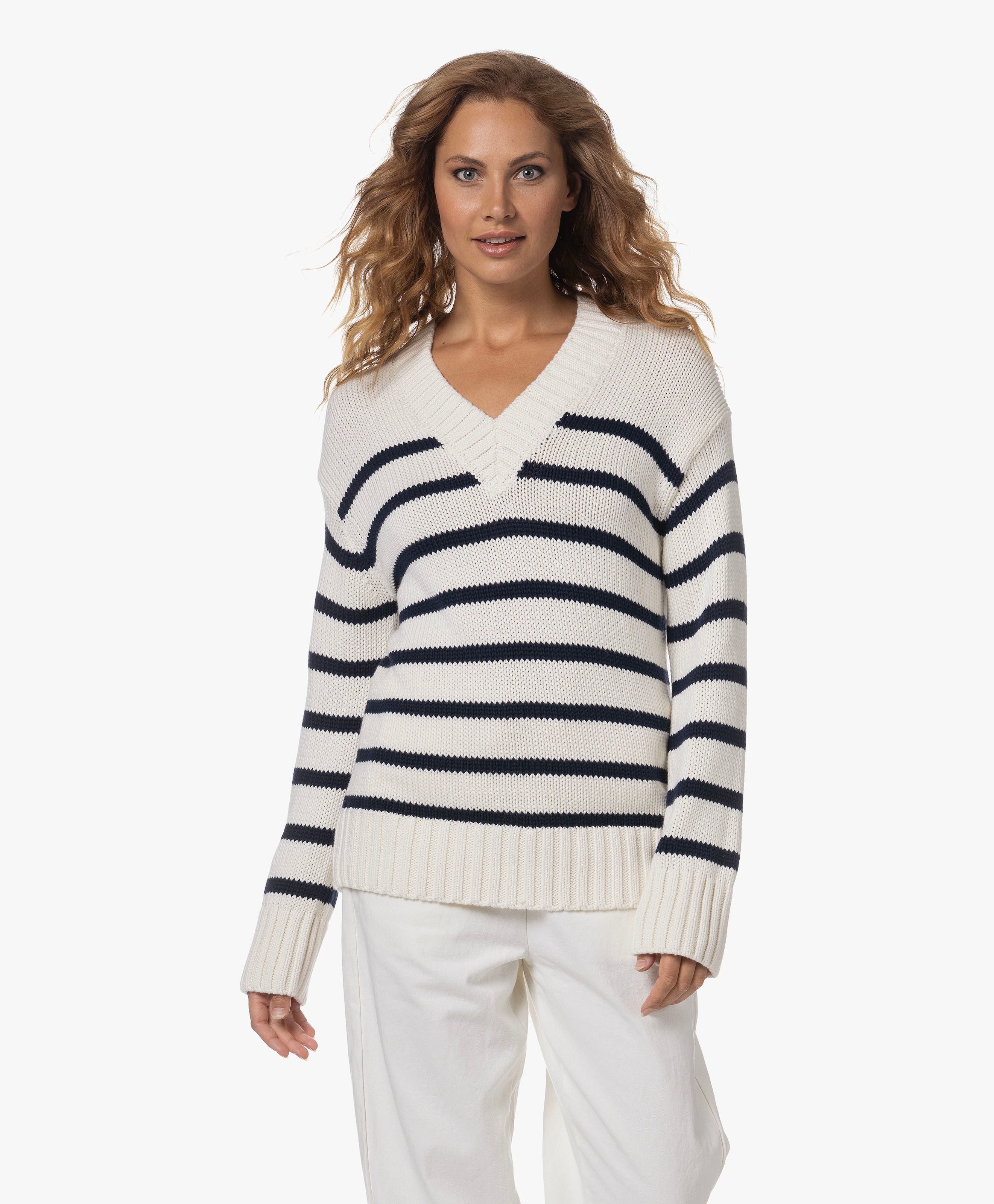 Penny V-neck Pullover