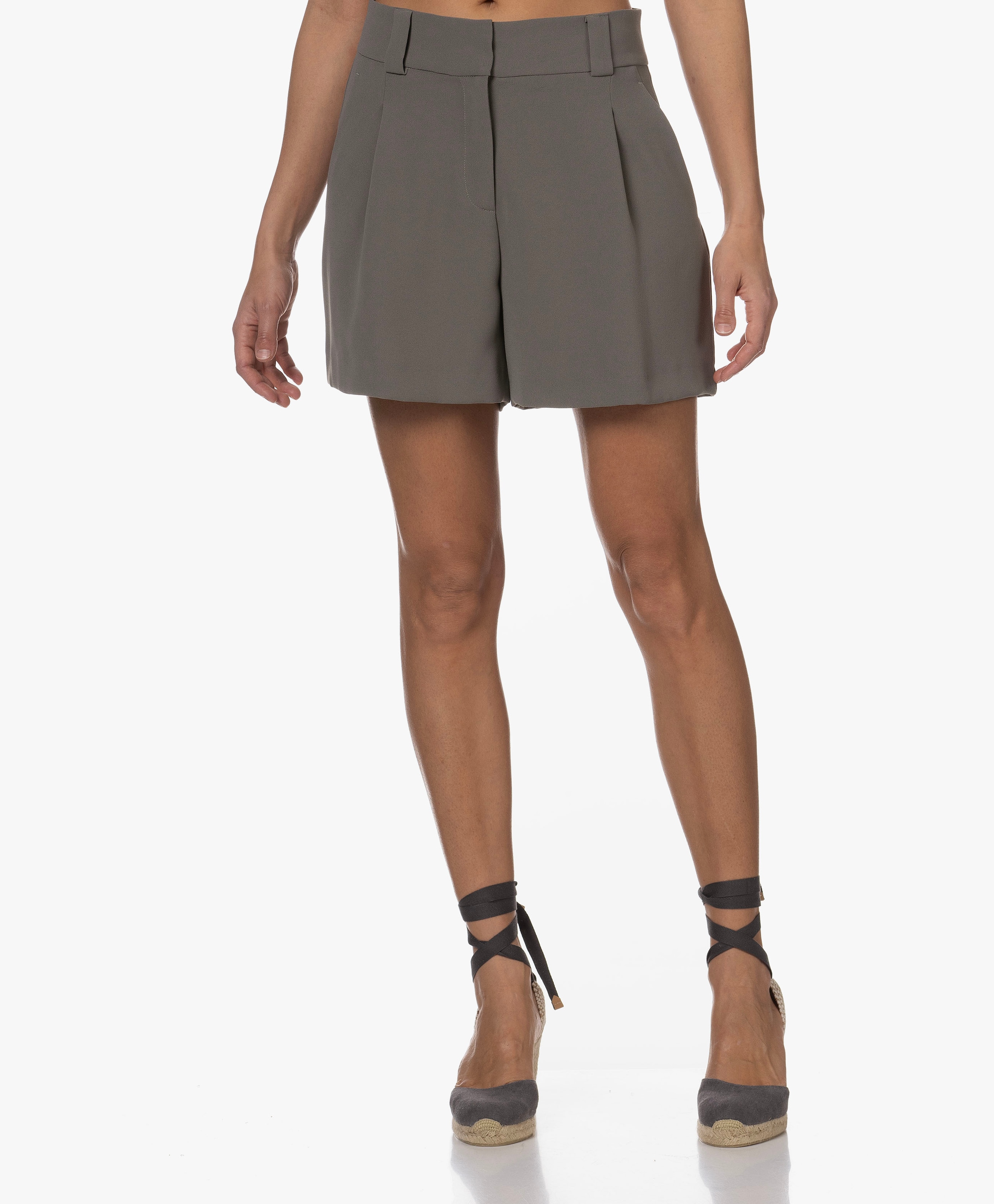 Kaily Crêpe Short