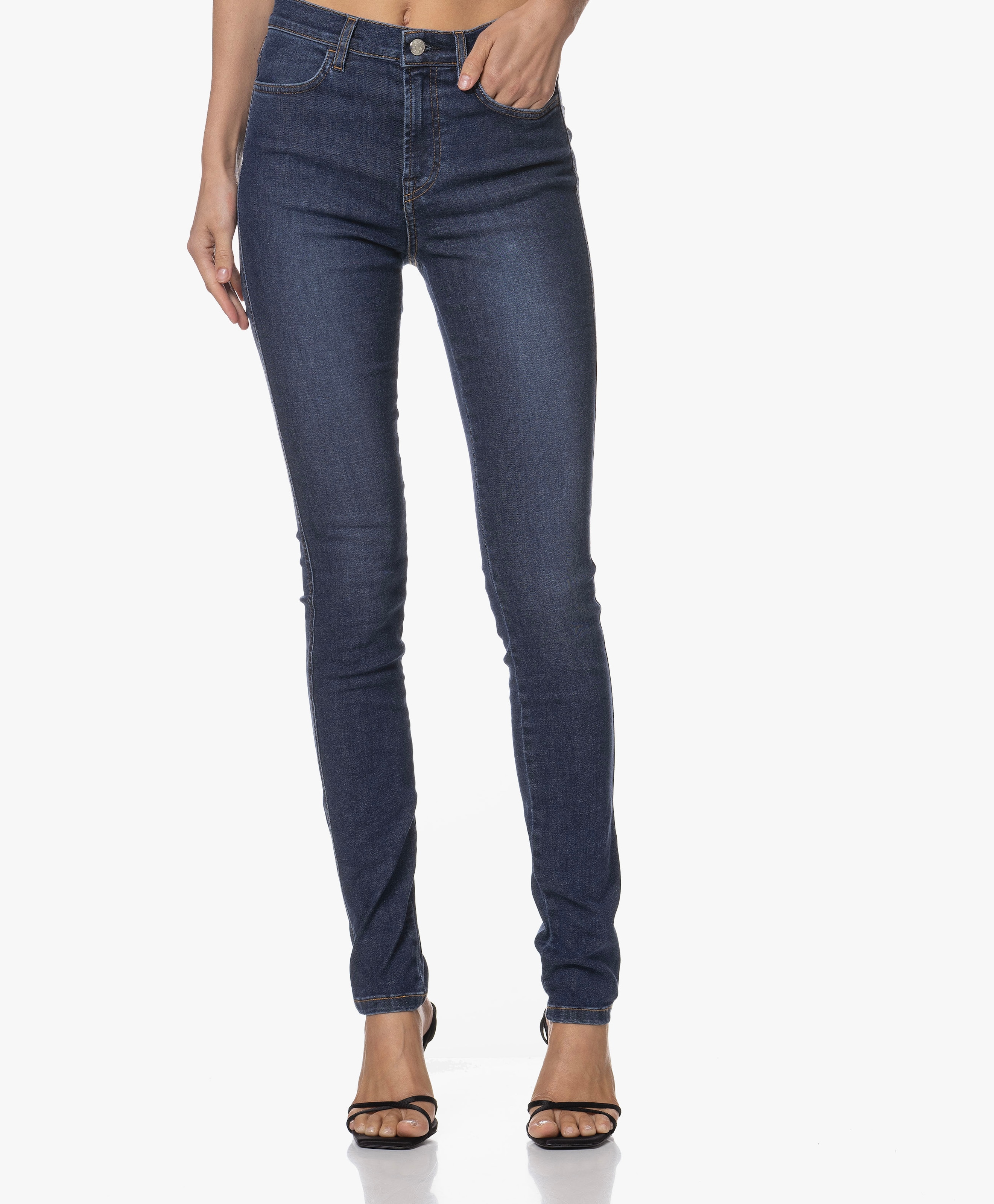 Lola Super Stretch Skinny Jeans