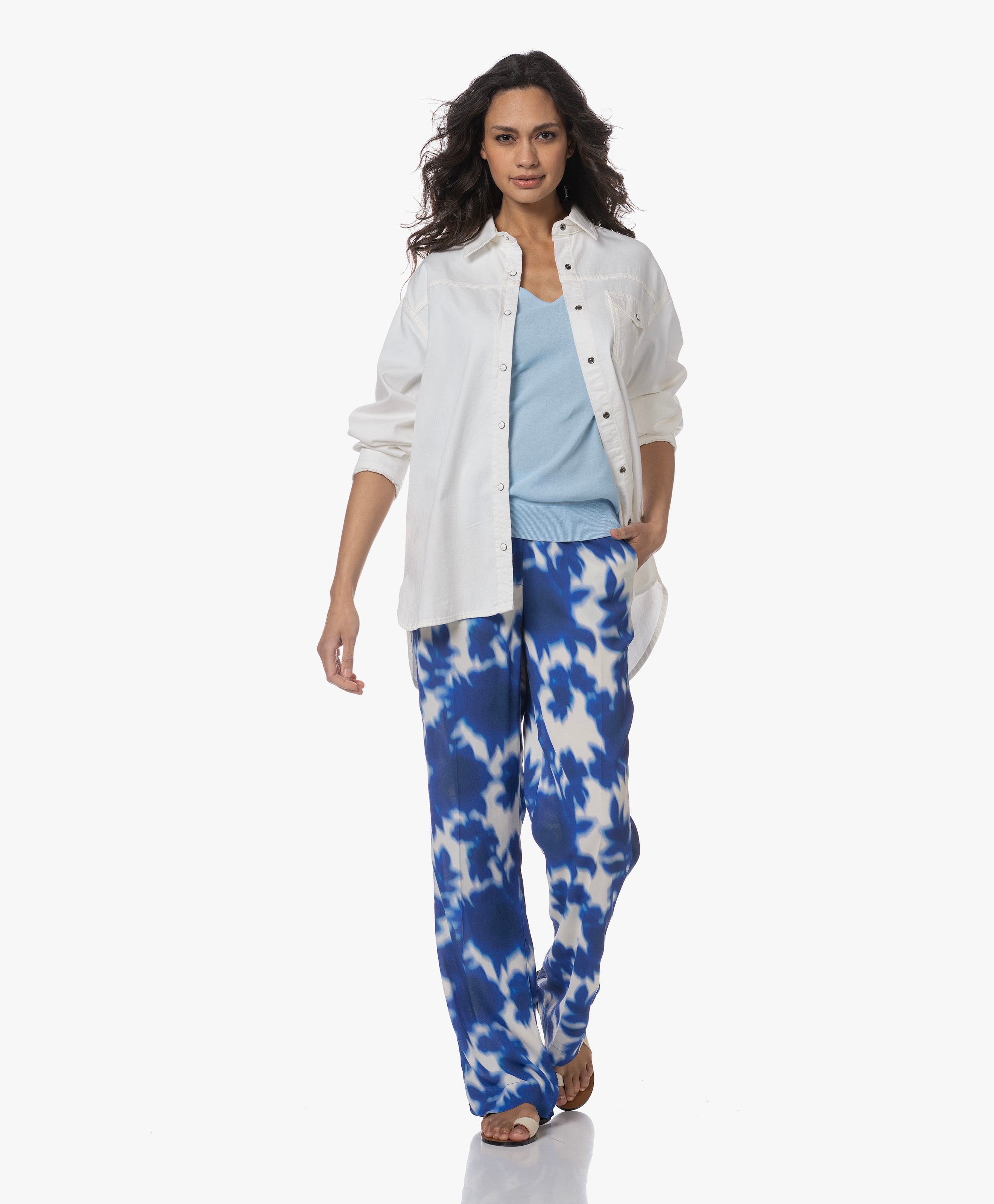 LOOK-546512