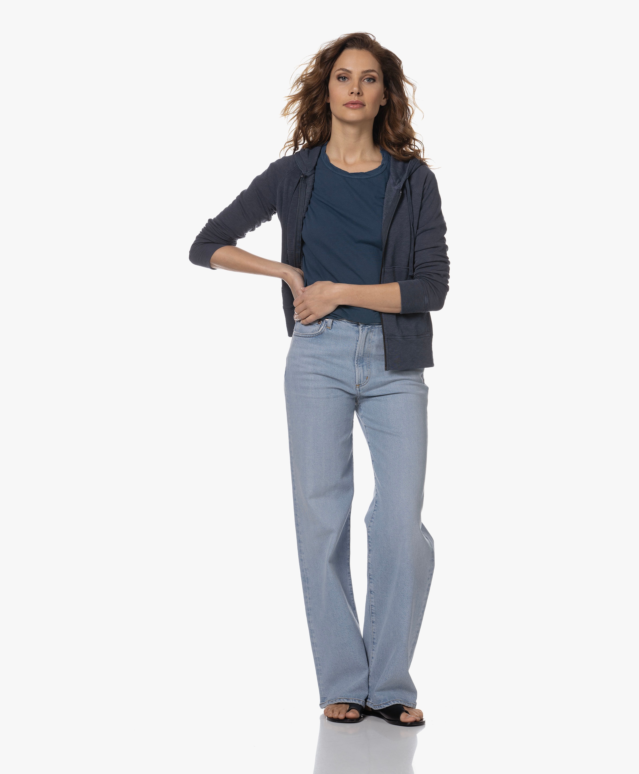 LOOK-551137