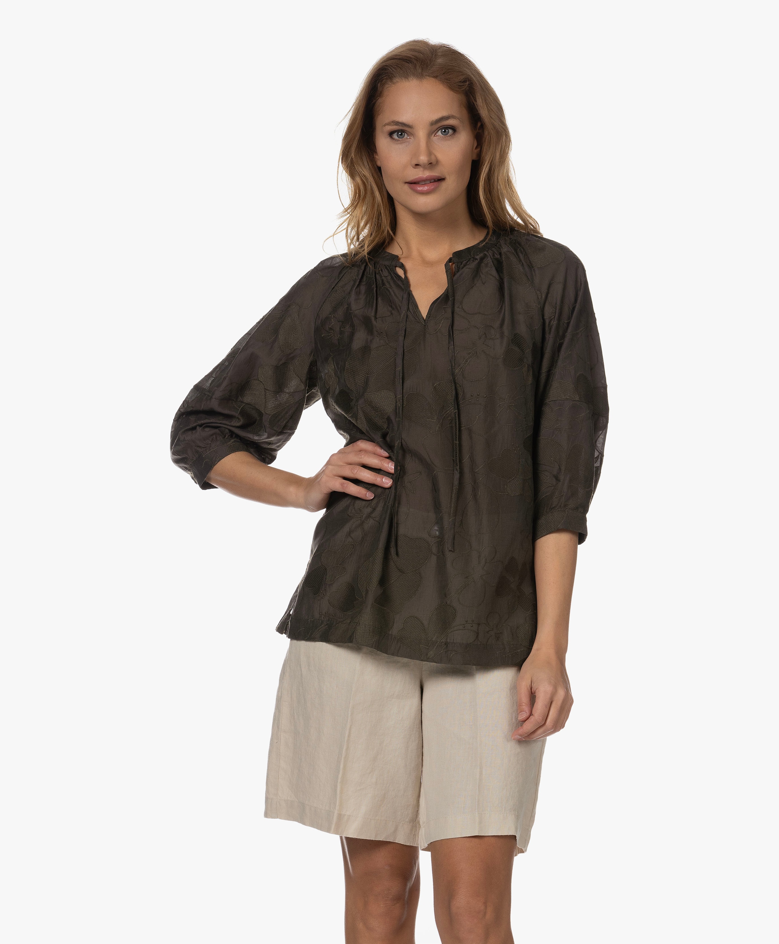 Ylse Geborduurde Blouse met Ballon Mouwen