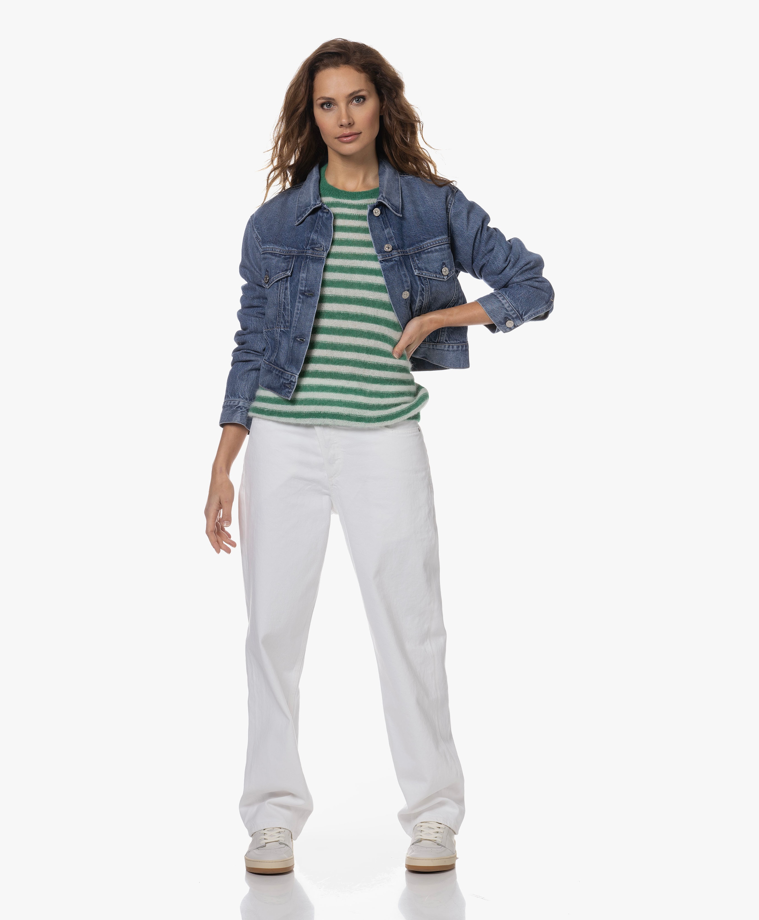 LOOK-541563