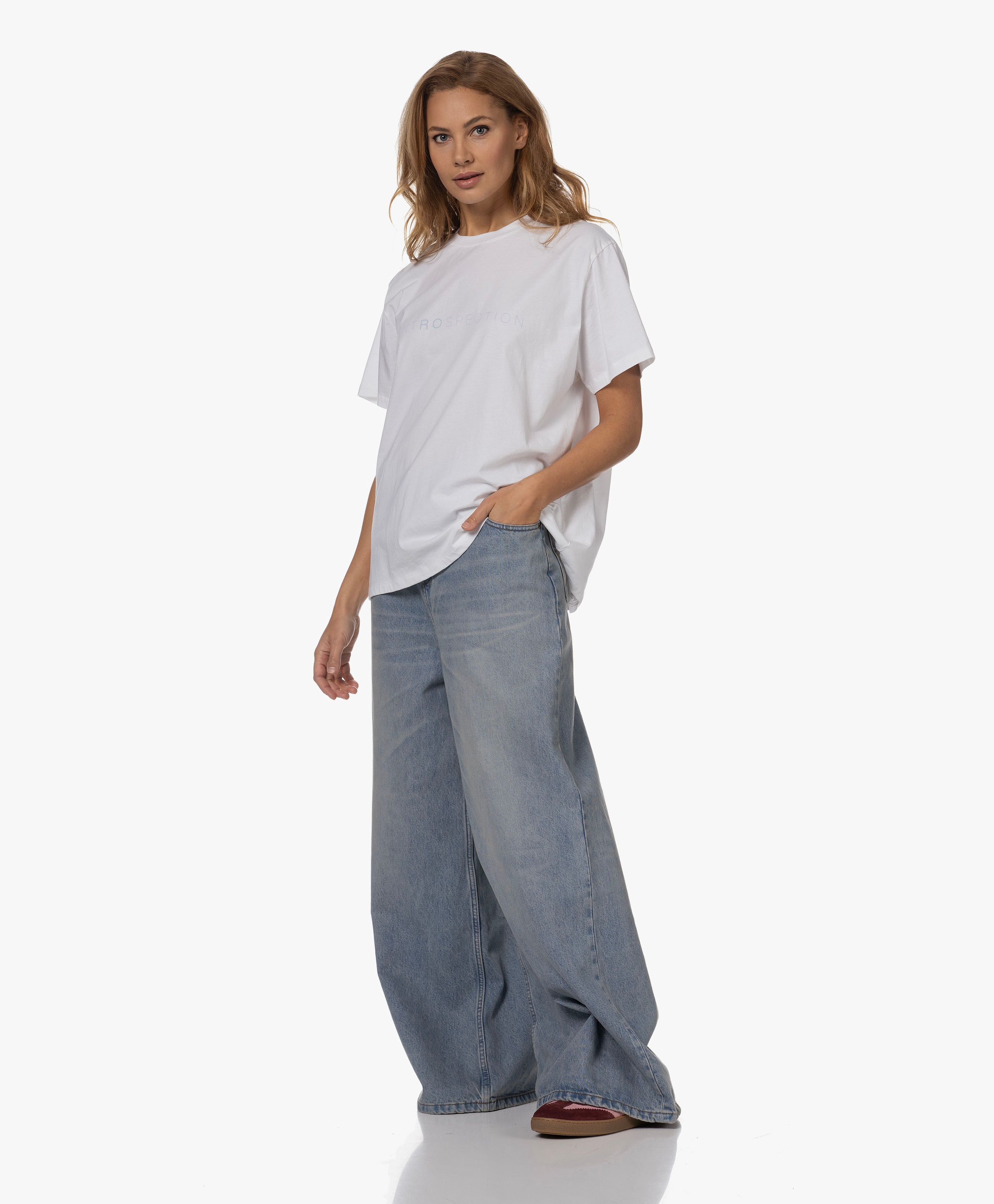 Isana T-shirt