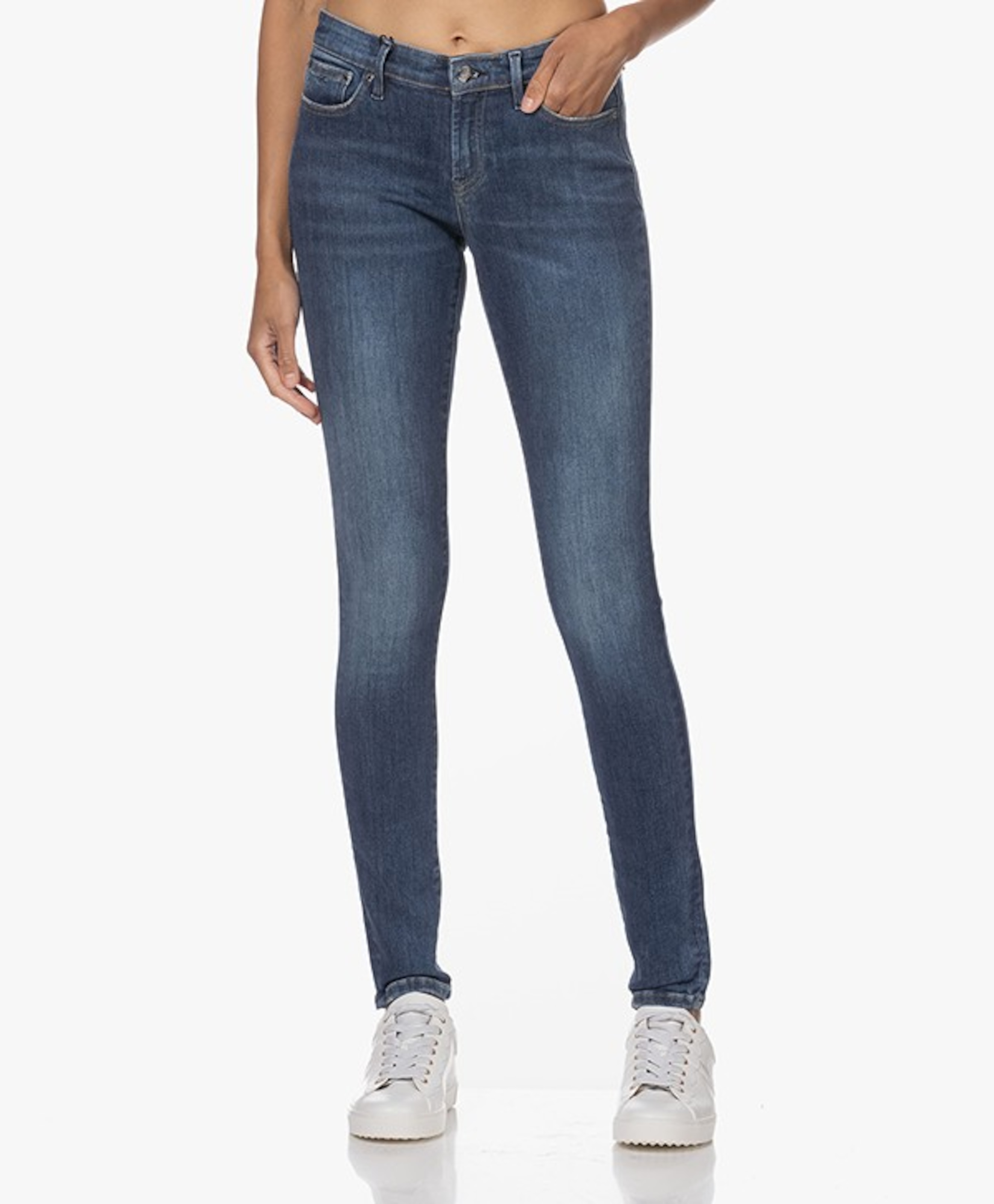 Spray Super Tight Fit Jeans