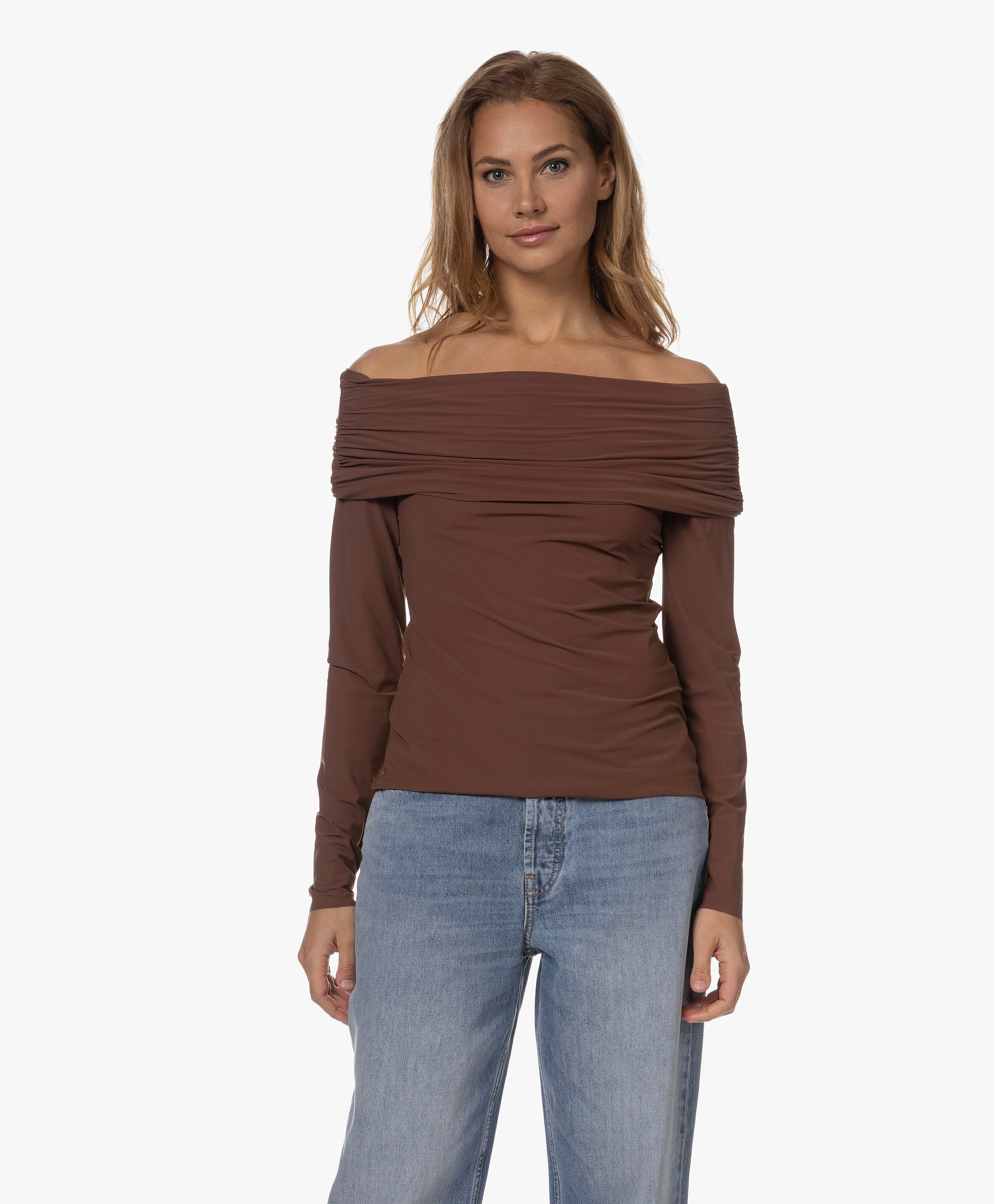 Hitomi Off-shoulder Travel Top
