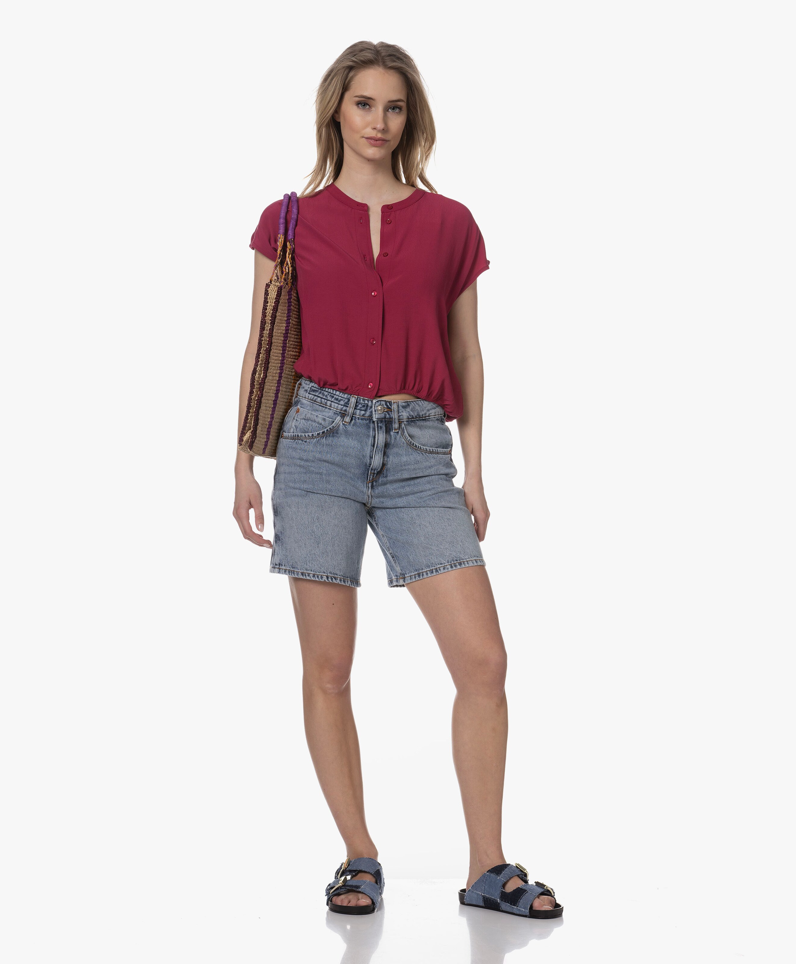 LOOK-553882