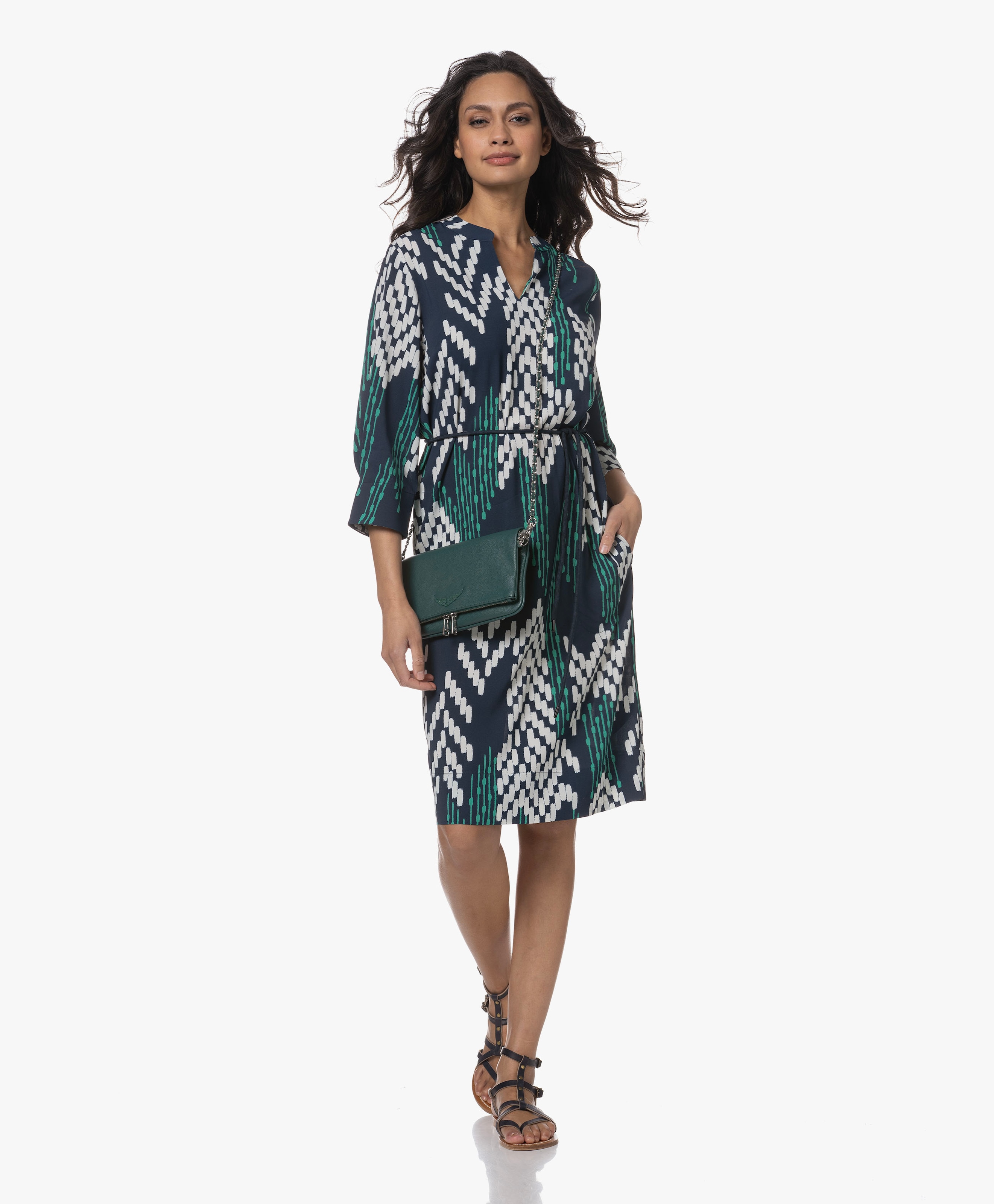 LOOK-546526