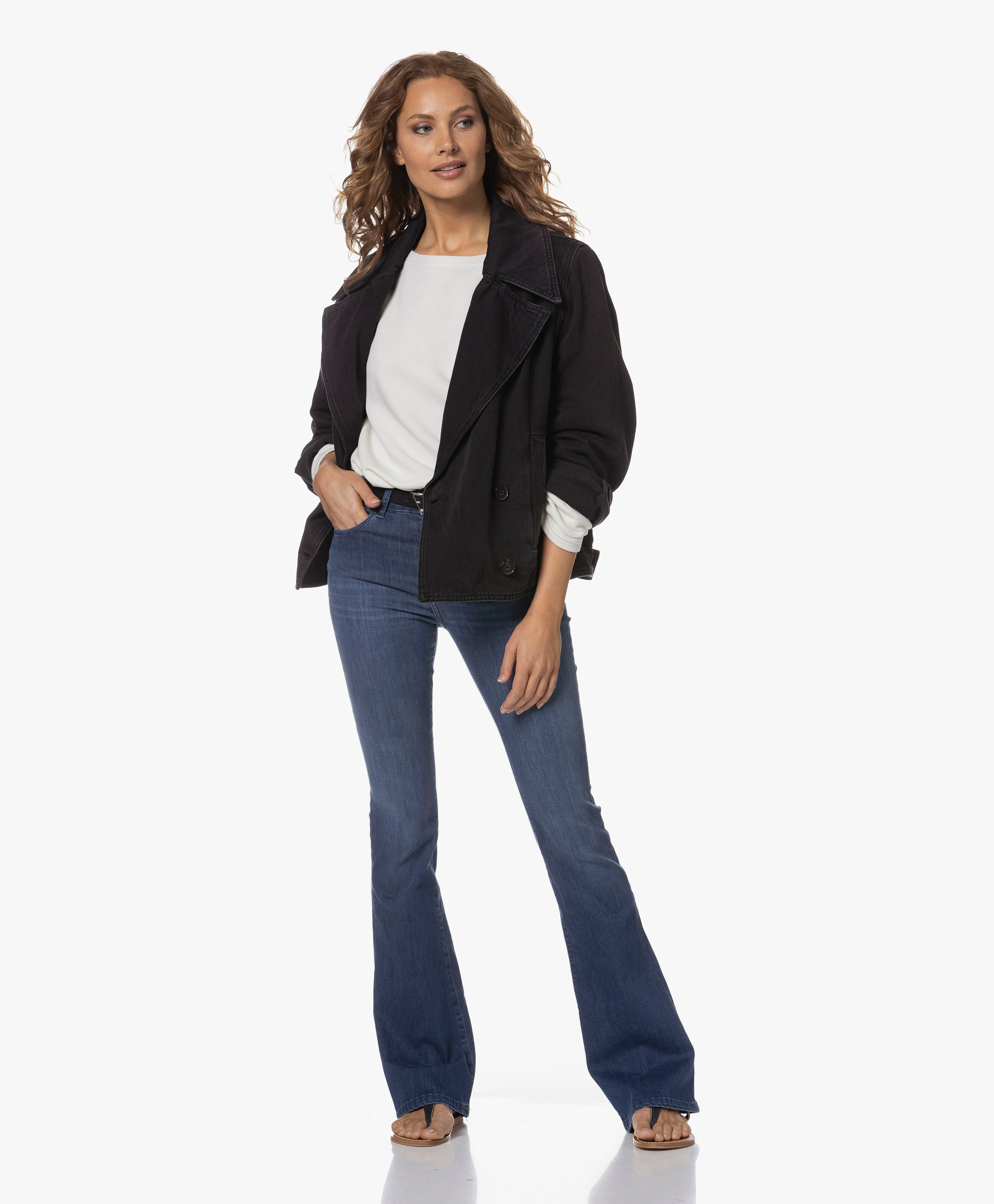 LOOK-561384