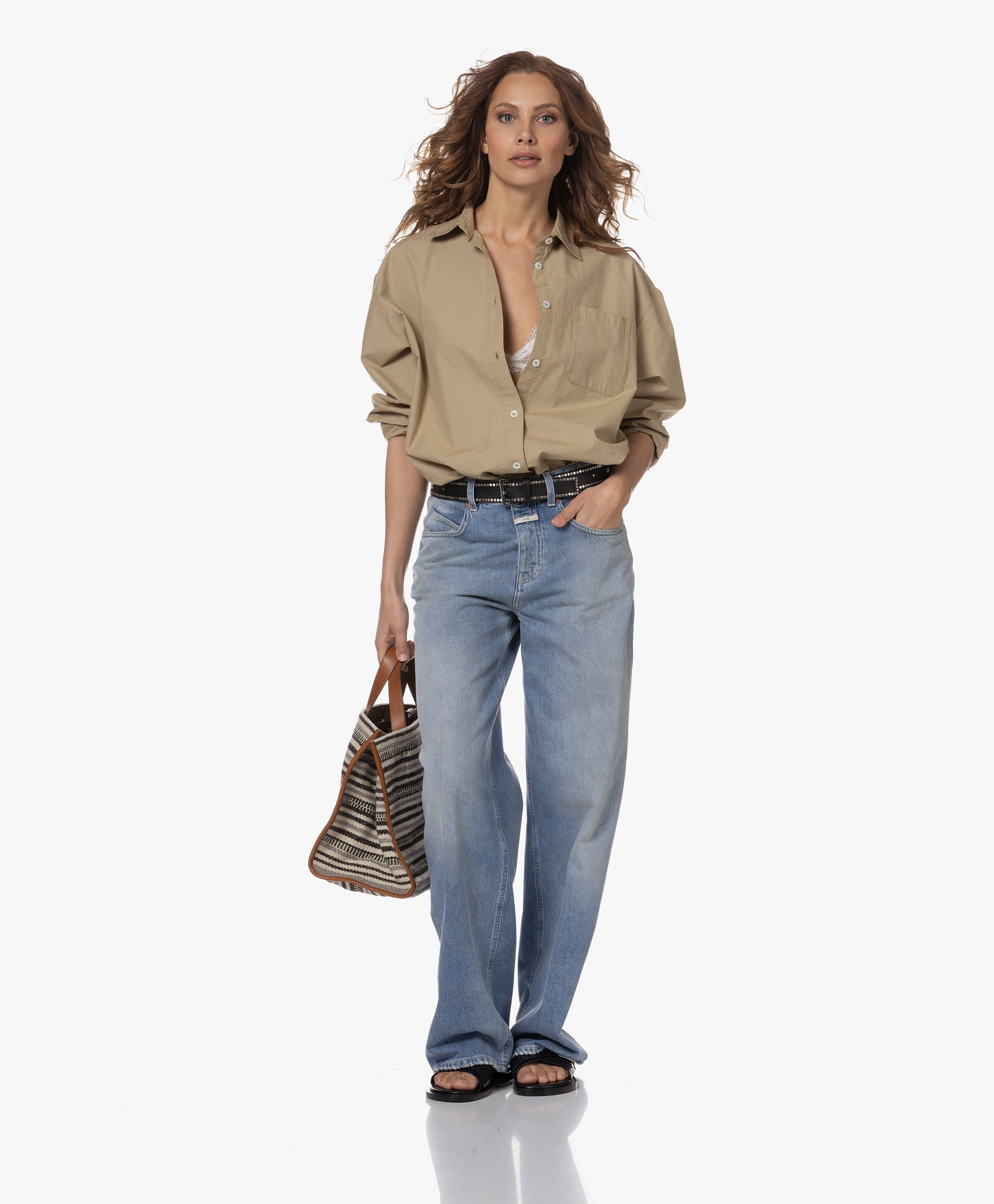 LOOK-560698