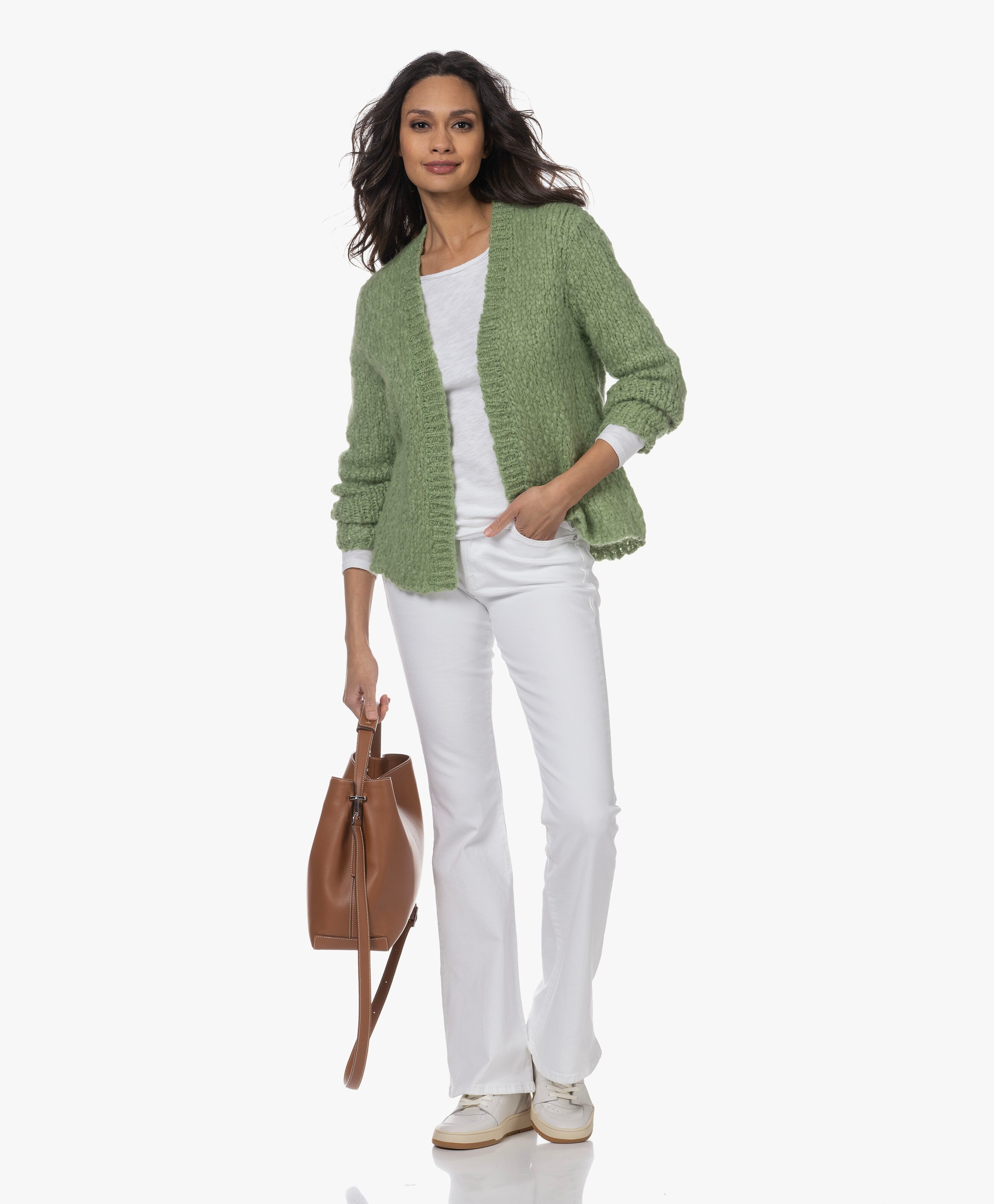 LOOK-539477