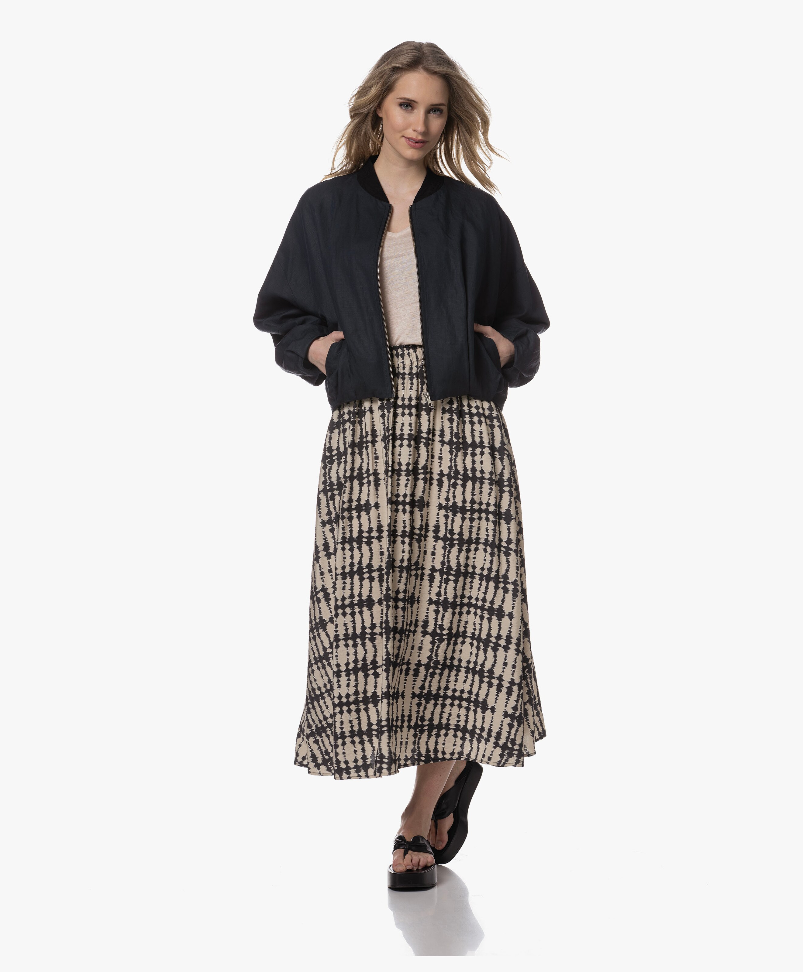 LOOK-553835