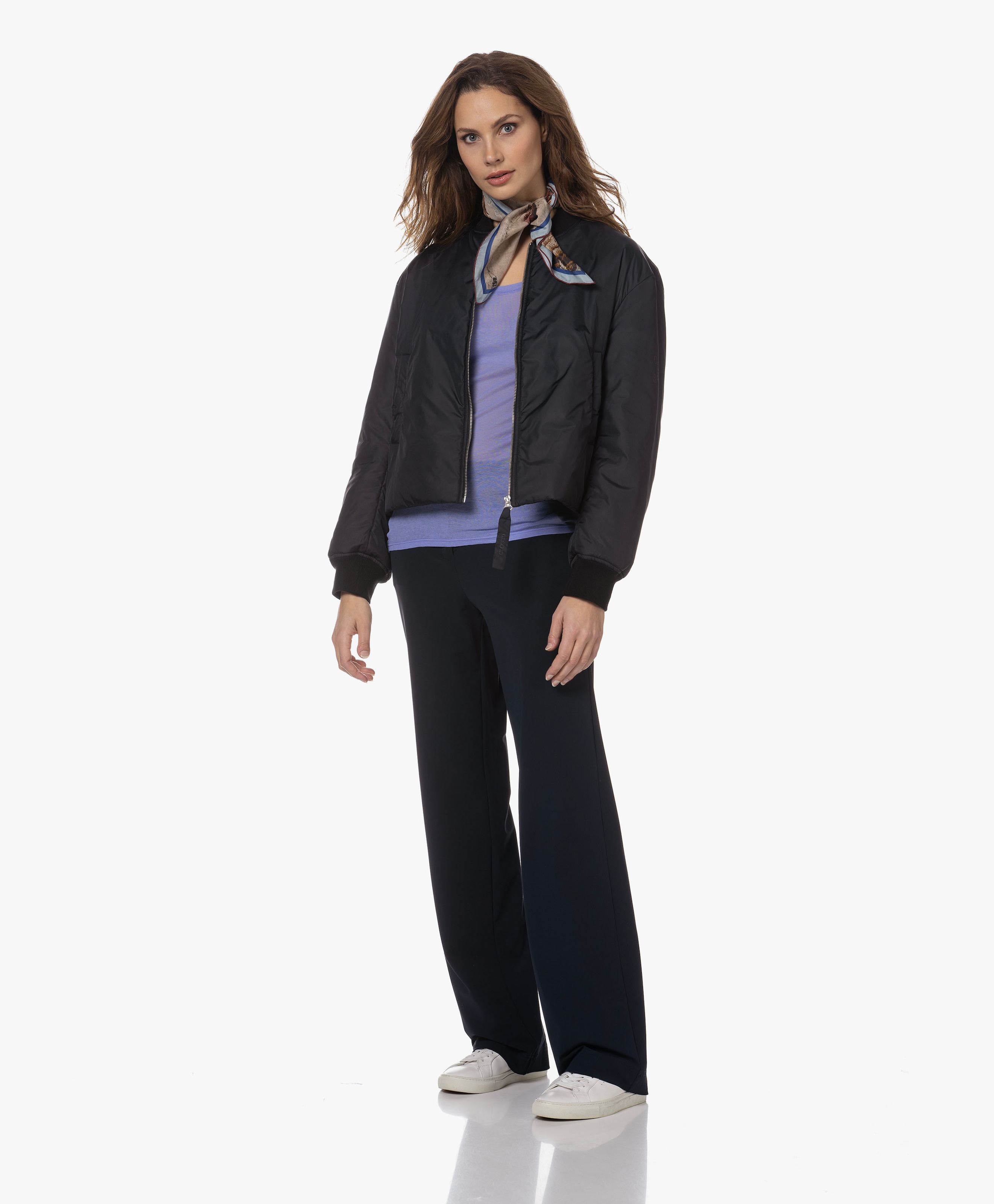 LOOK-537447