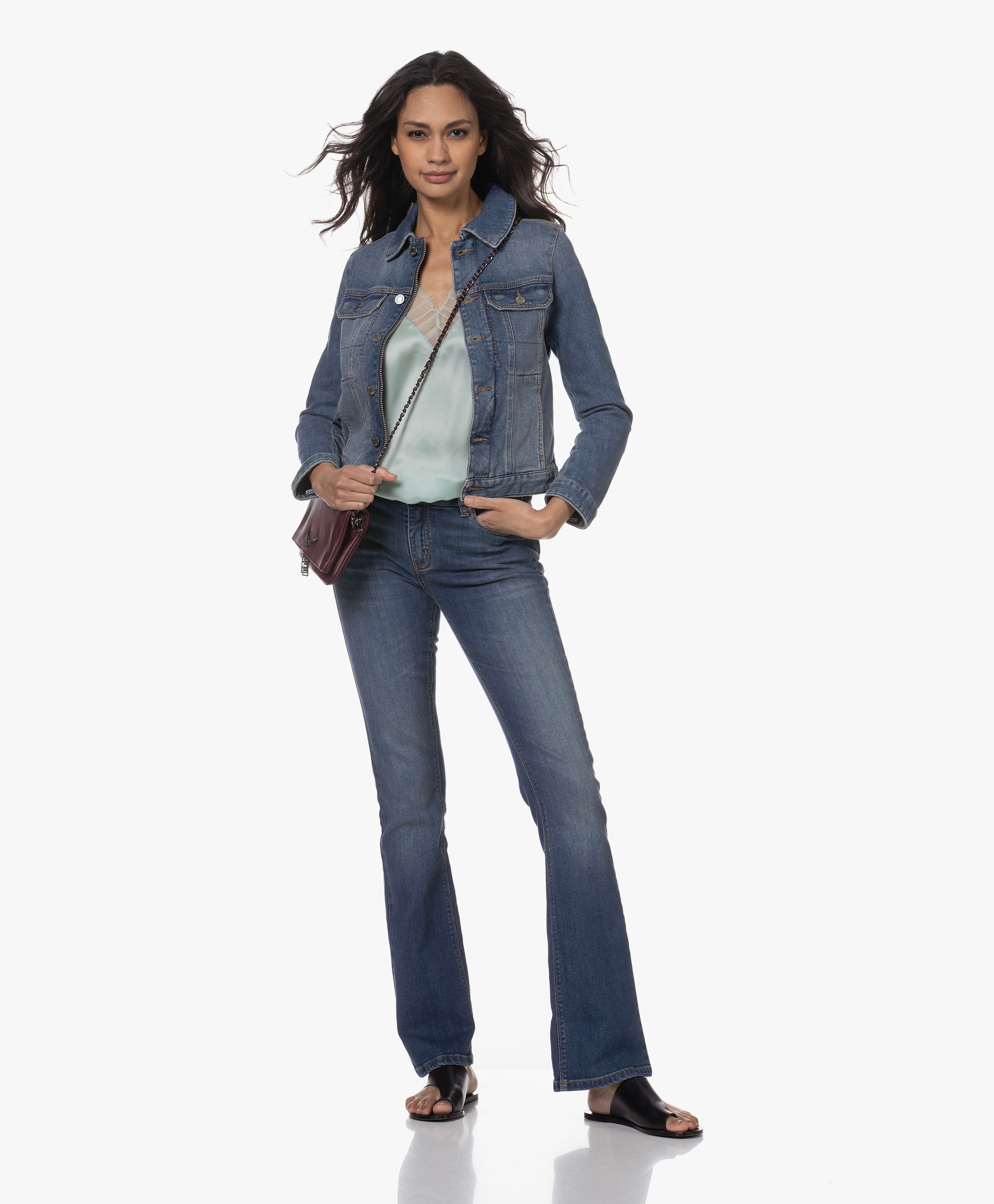 LOOK-546972