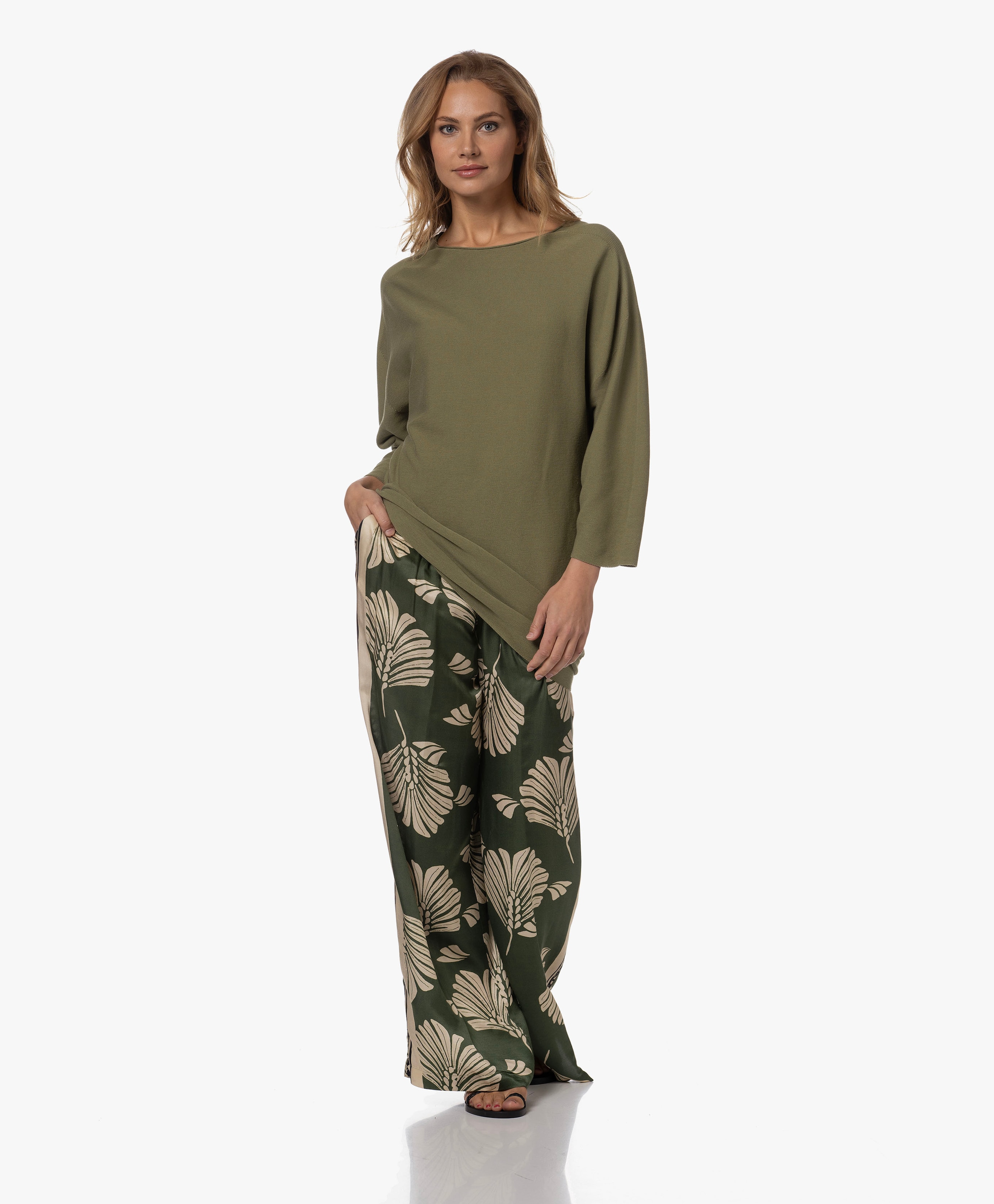 Kadyra O-Shape Knitted Cotton Dress
