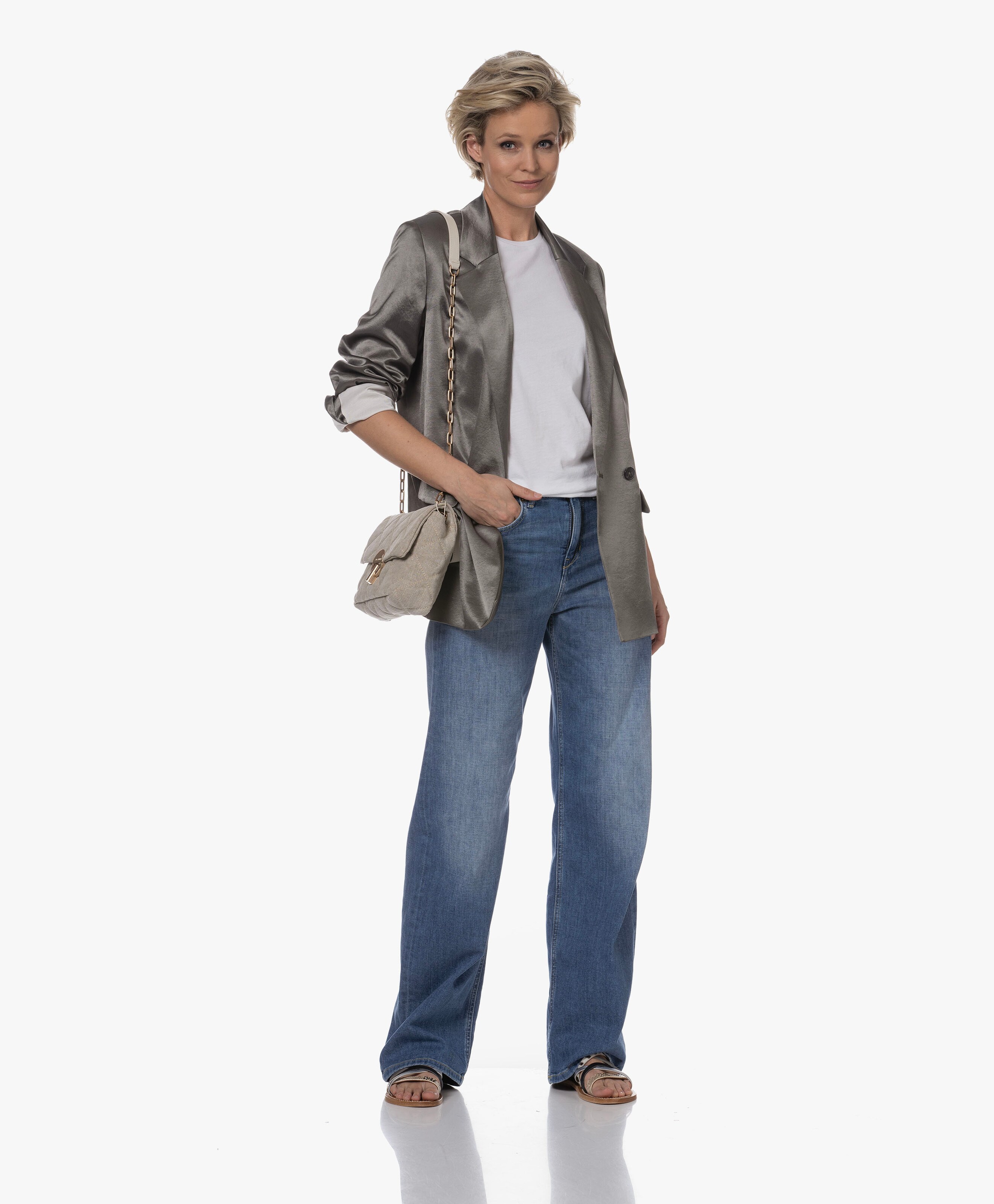 LOOK-551413