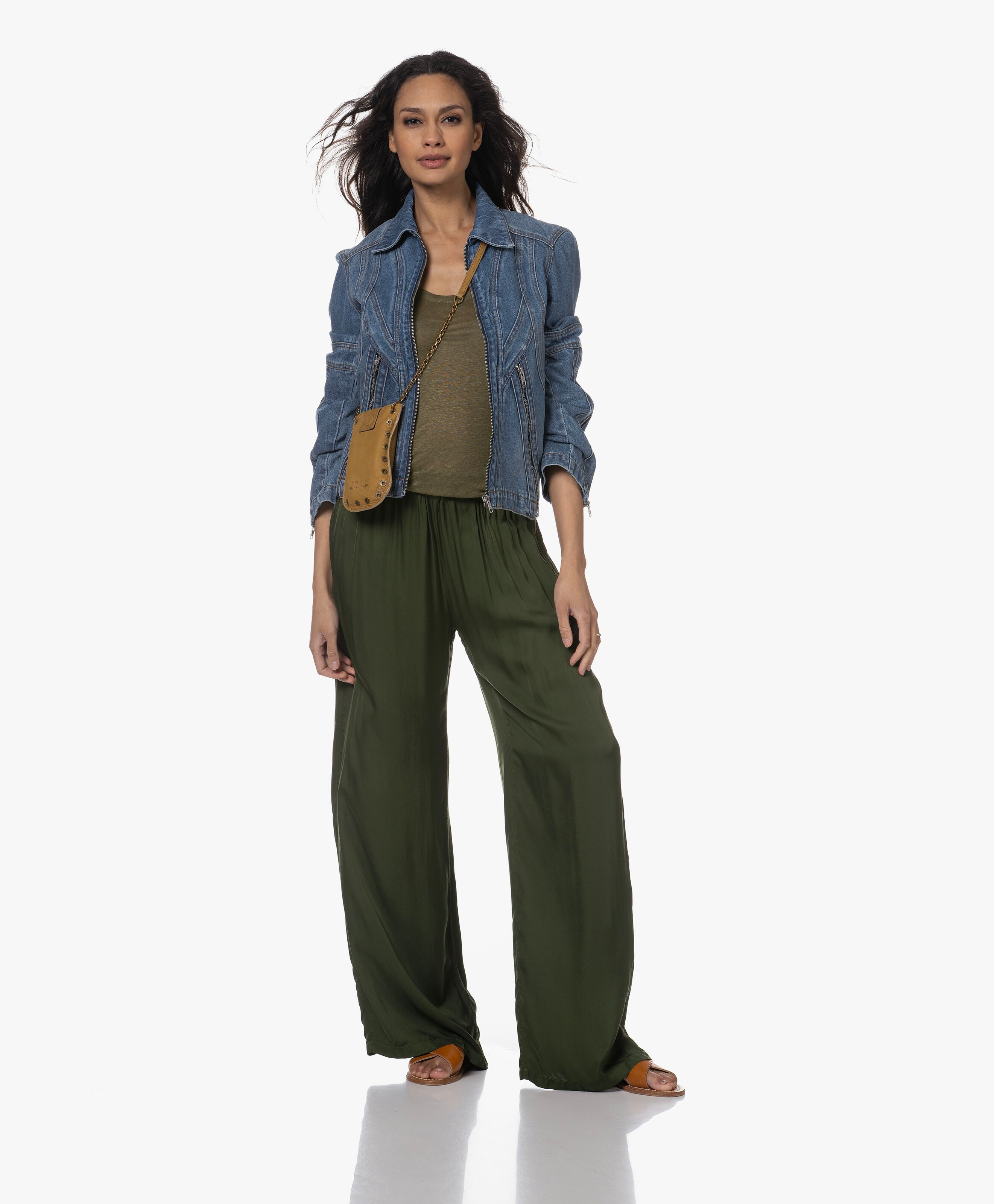 LOOK-548599