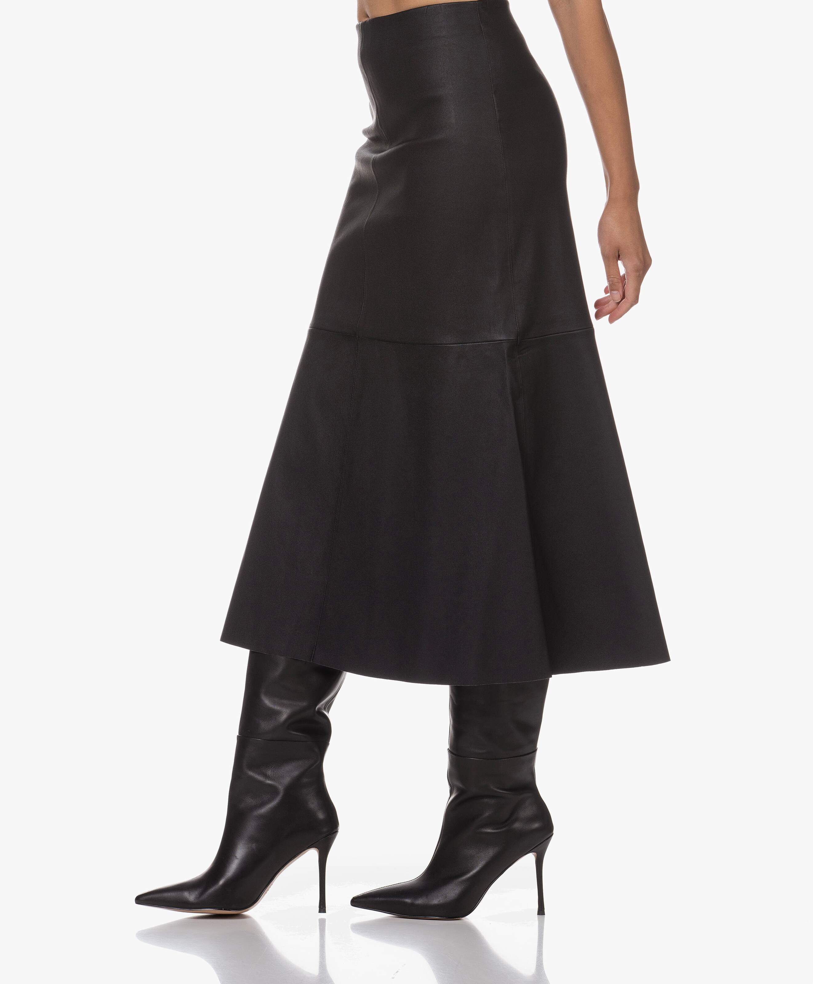 Simoas Leather Midi Skirt | By Malene Birger | PB.nl